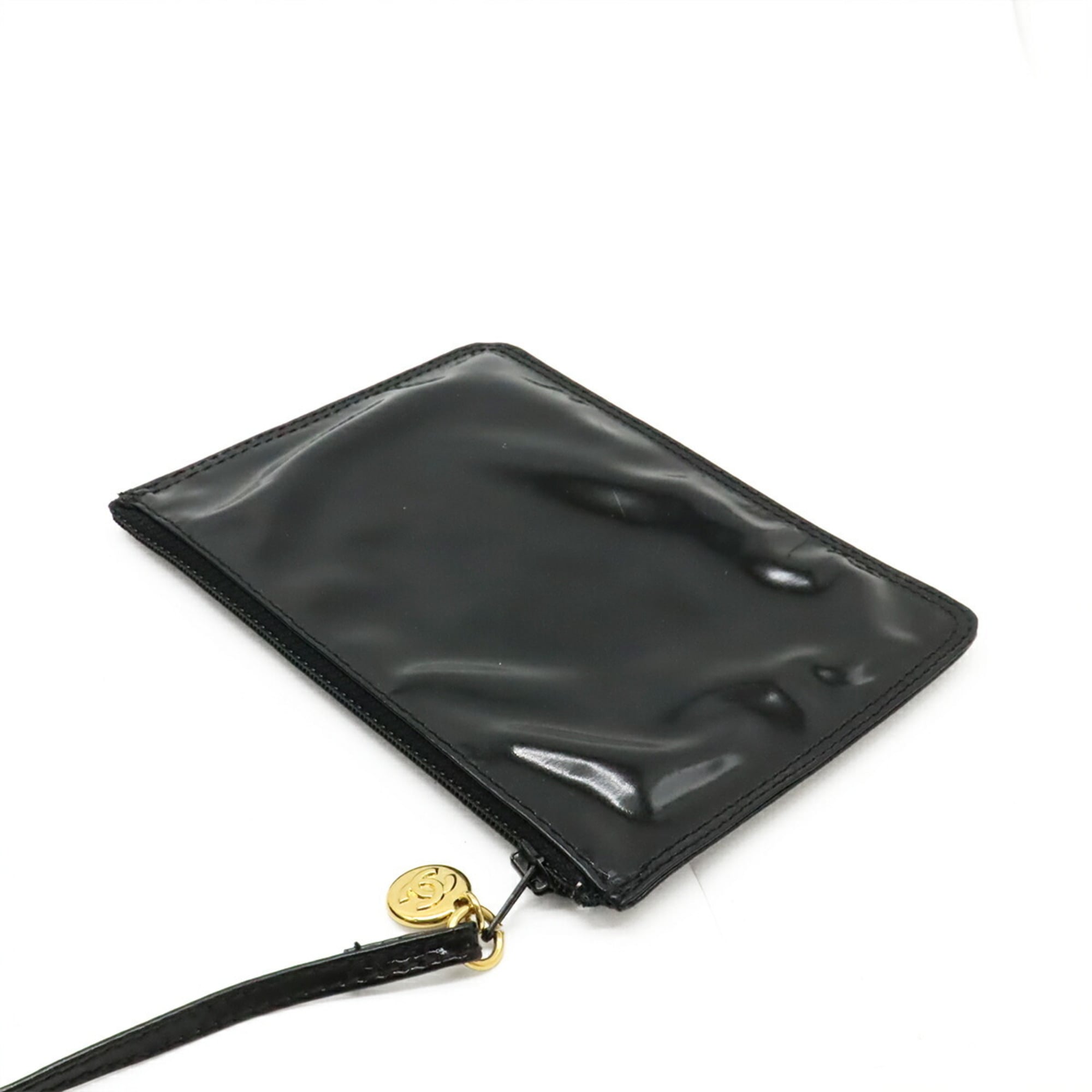 Chanel Black Leather Shoulder Bag (Pre-Owned)