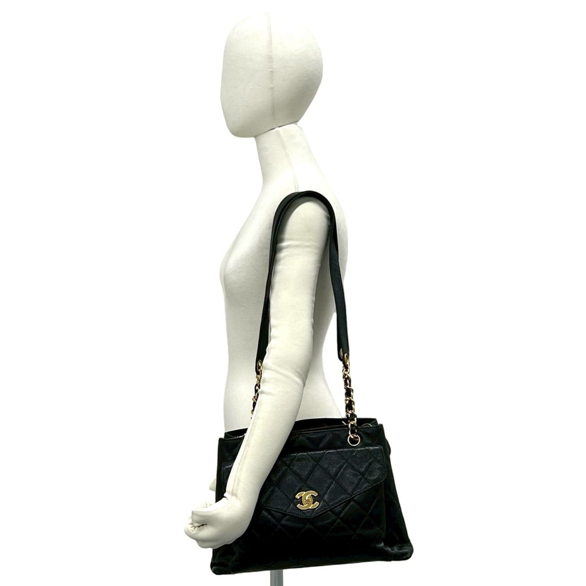 Chanel Black Grained Calfskin Shoulder Bag Tote Bag (Pre-Owned)
