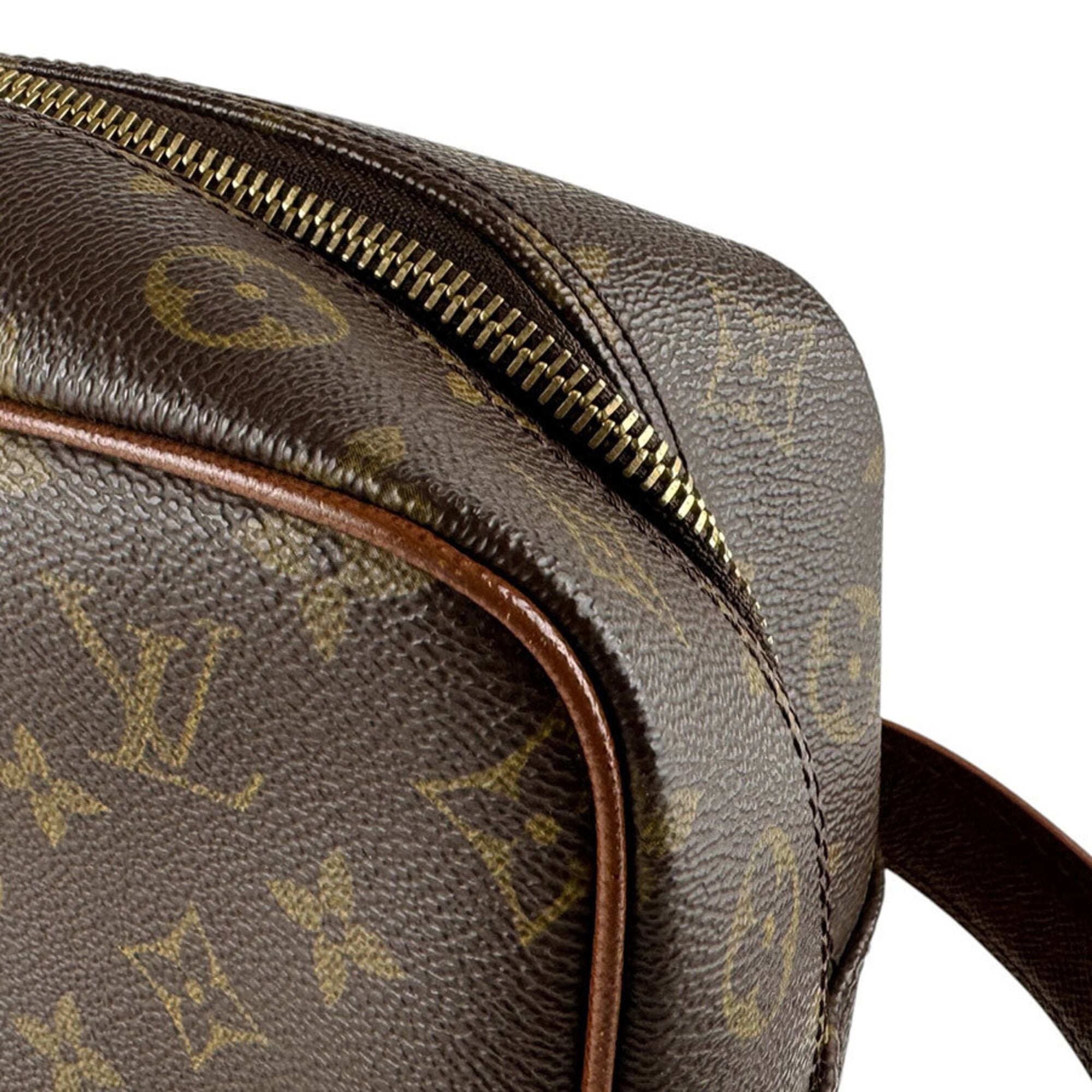 Louis Vuitton Brown Monogram Monogram Clutch Bag Pouch (Pre-Owned)