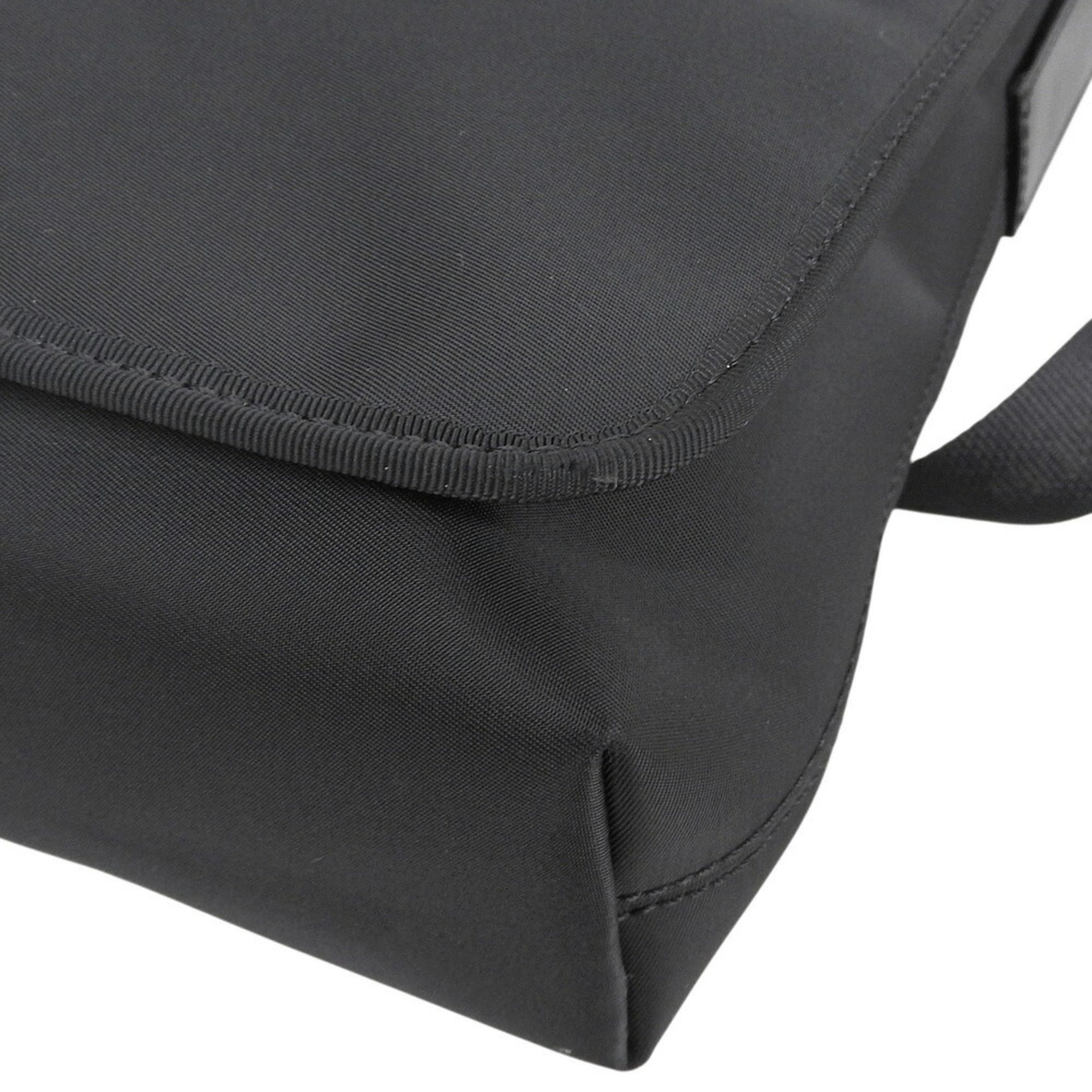 Burberry Black Gray Nylon Shoulder Bag (Pre-Owned)