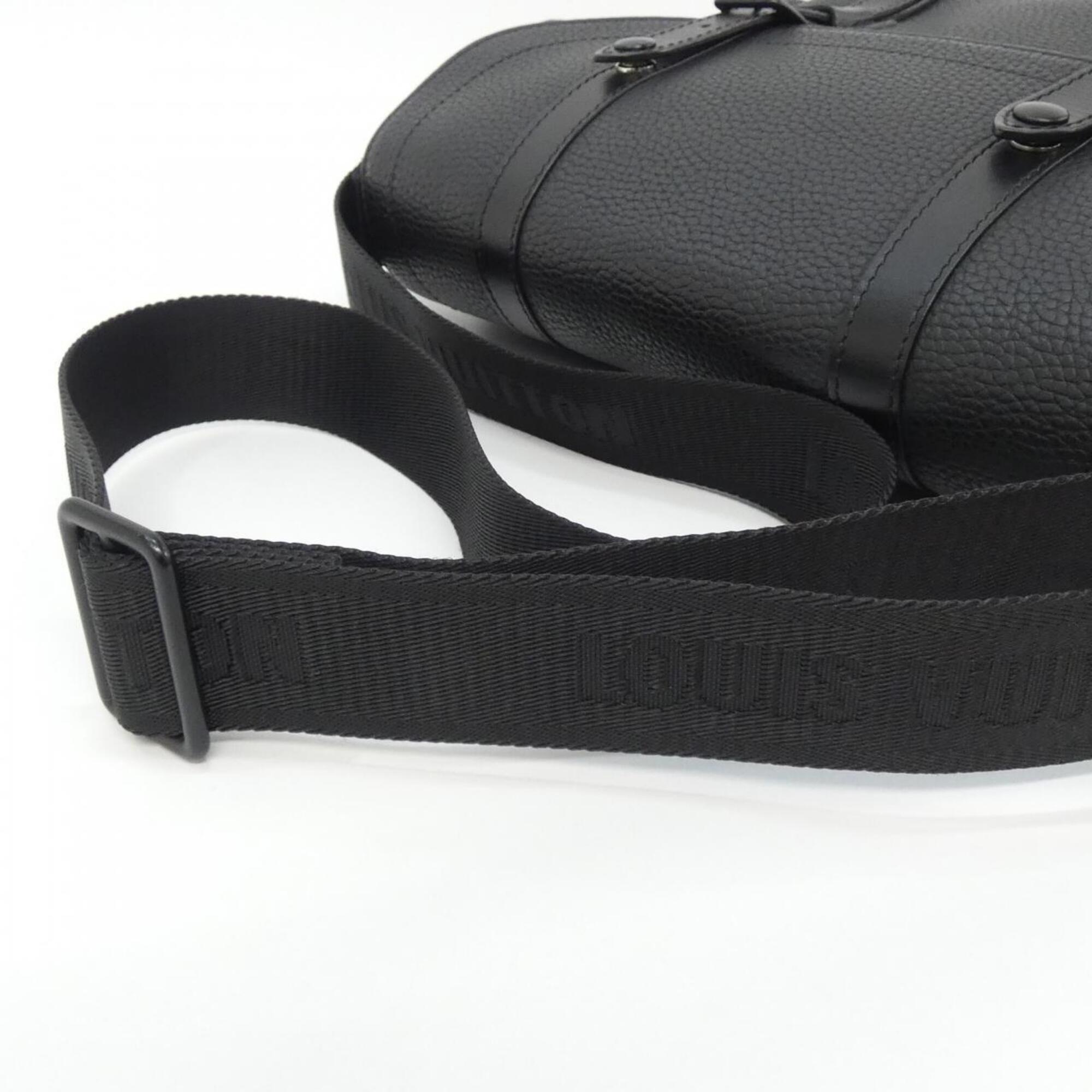 Louis Vuitton Black Leather Shoulder Bag (Pre-Owned)