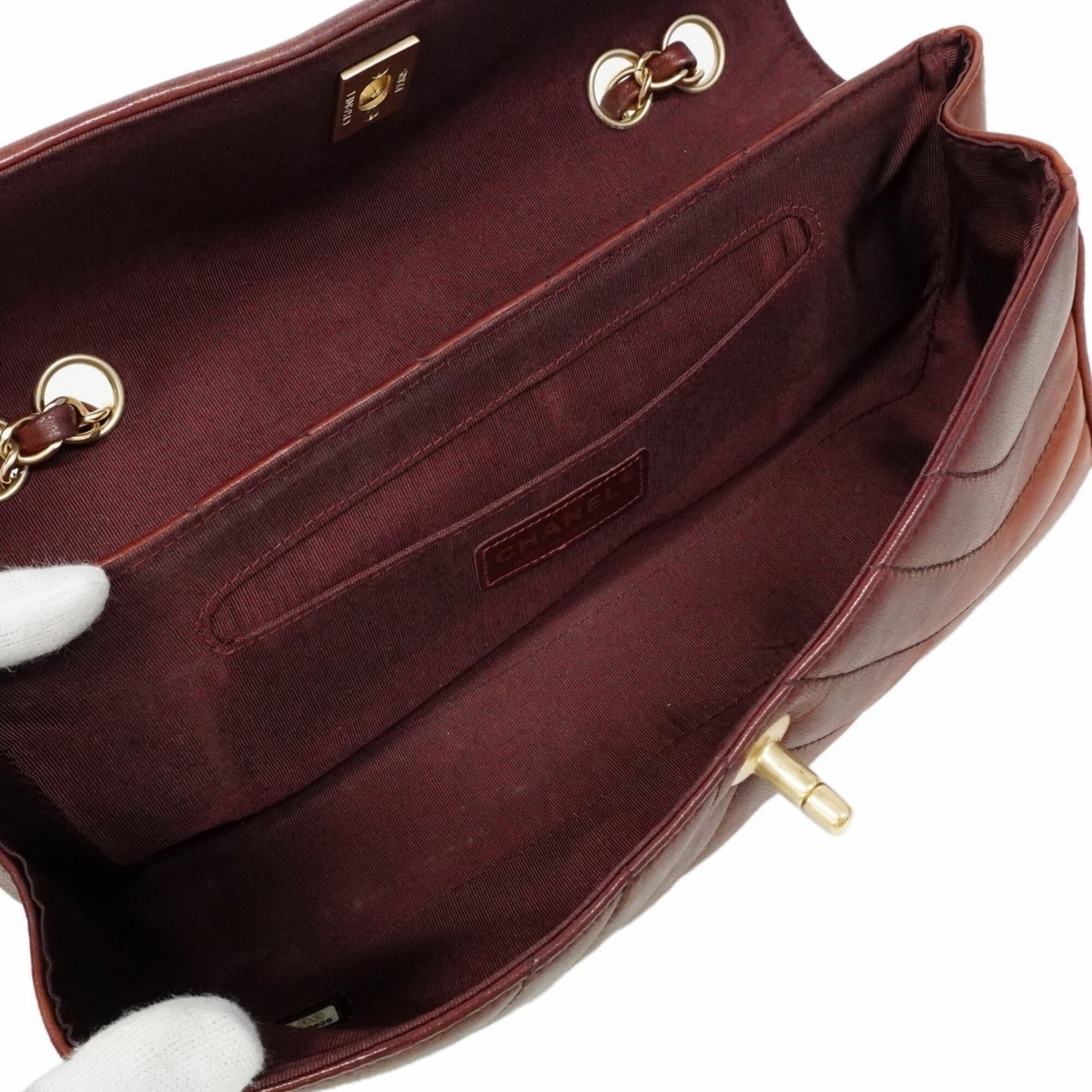 Chanel Dark Brown Leather Shoulder Bag (Pre-Owned)