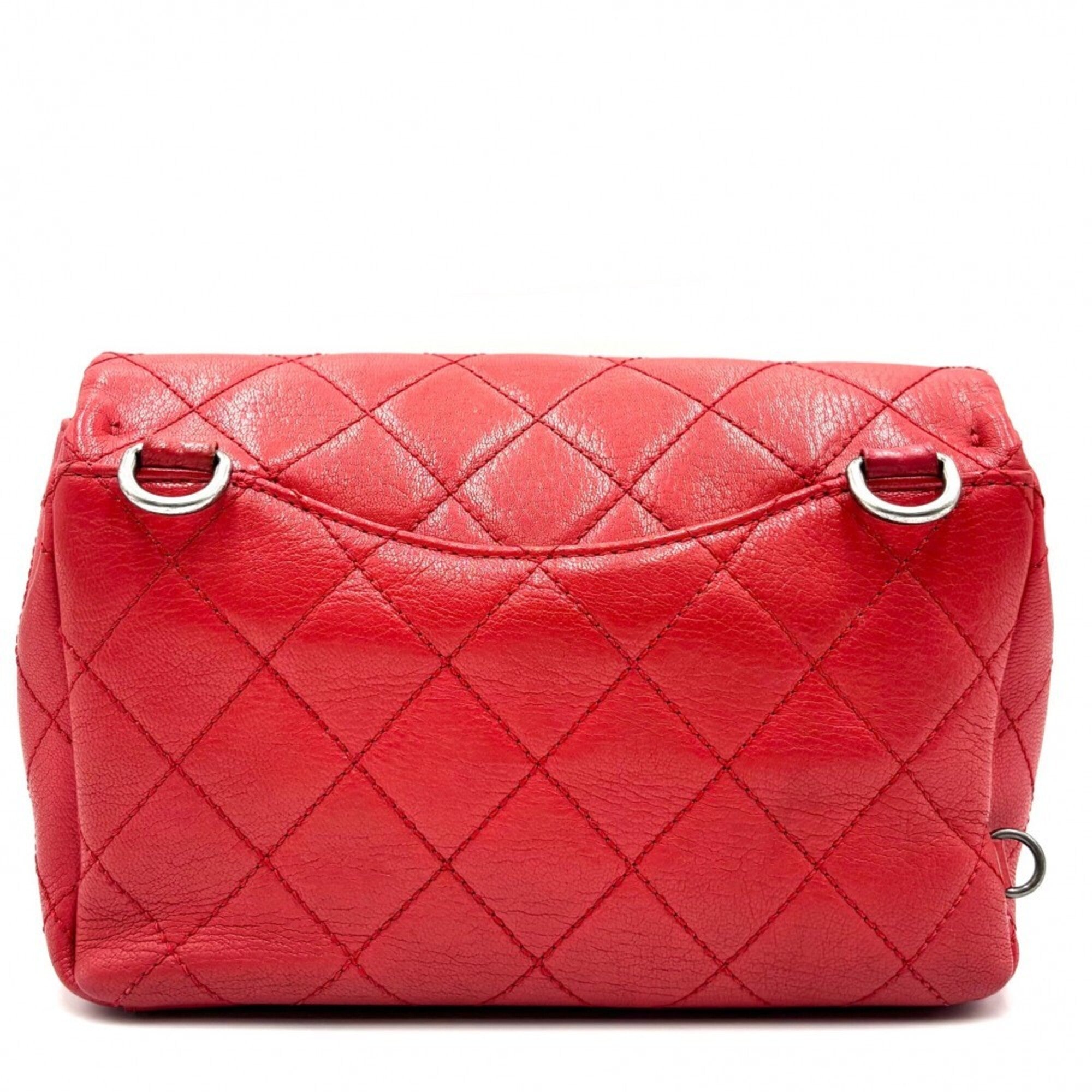 Chanel Red Color Leather Shoulder Bag (Pre-Owned)