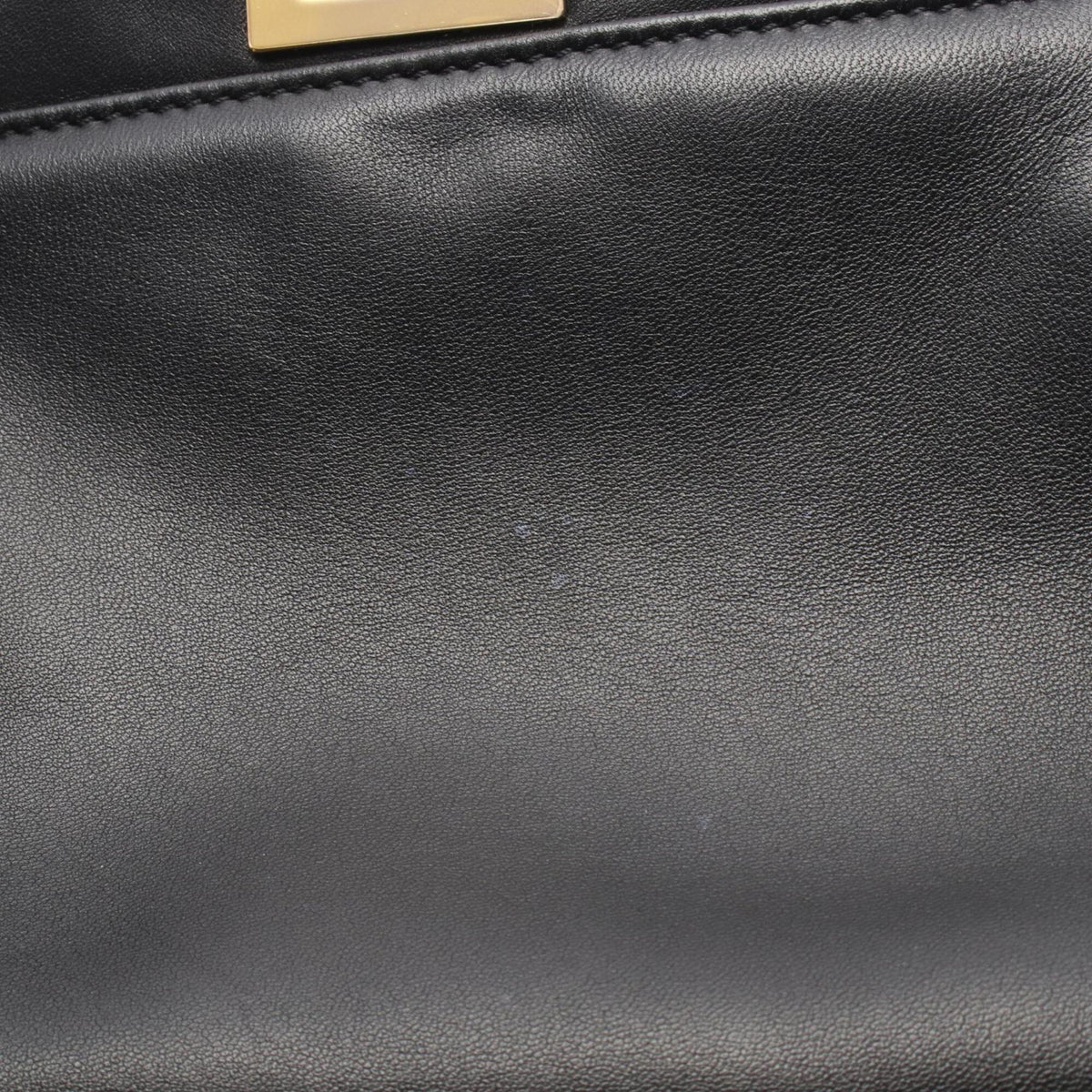 Fendi Black Leather Handbag (Pre-Owned)
