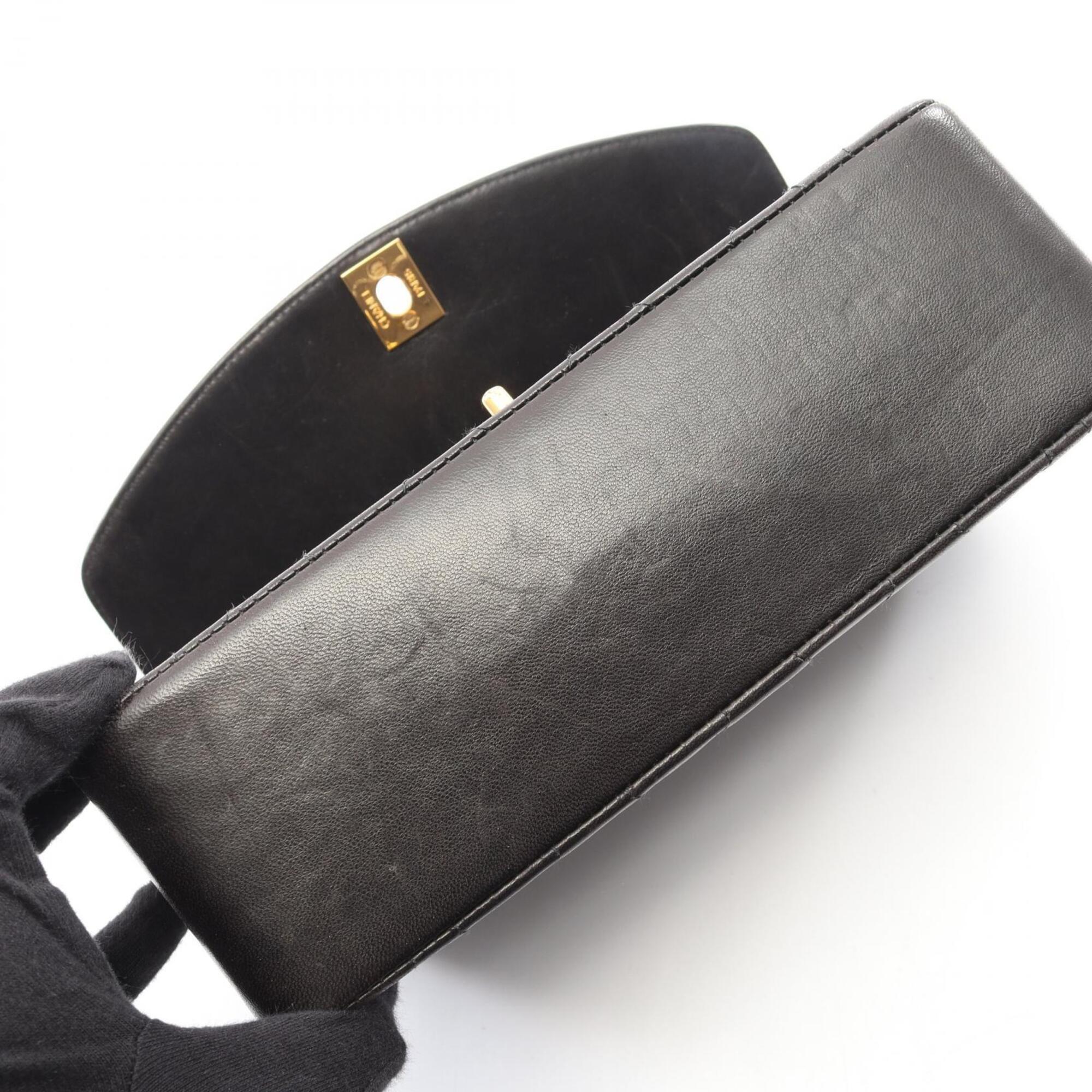 Chanel Matelasse Black Leather Handbag Shoulder Bag (Pre-Owned)