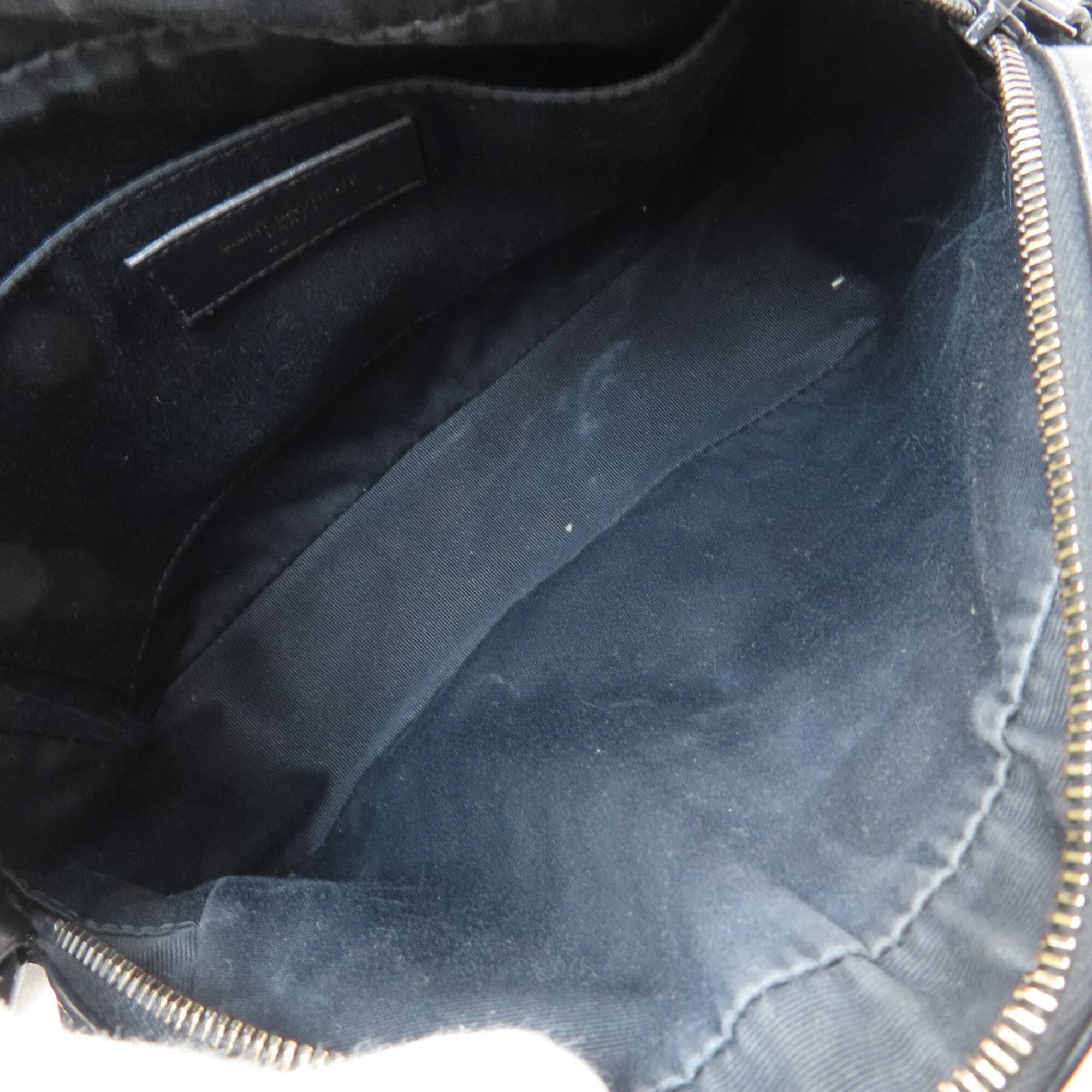 Saint Laurent Black Leather Shoulder Bag (Pre-Owned)