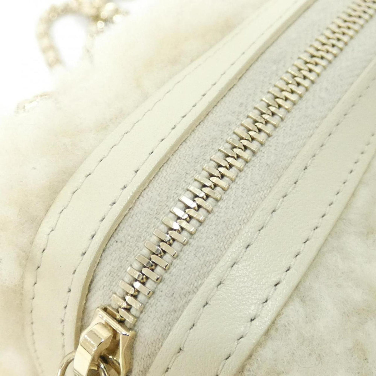 Chanel Ivory Handbag Shoulder Bag (Pre-Owned)