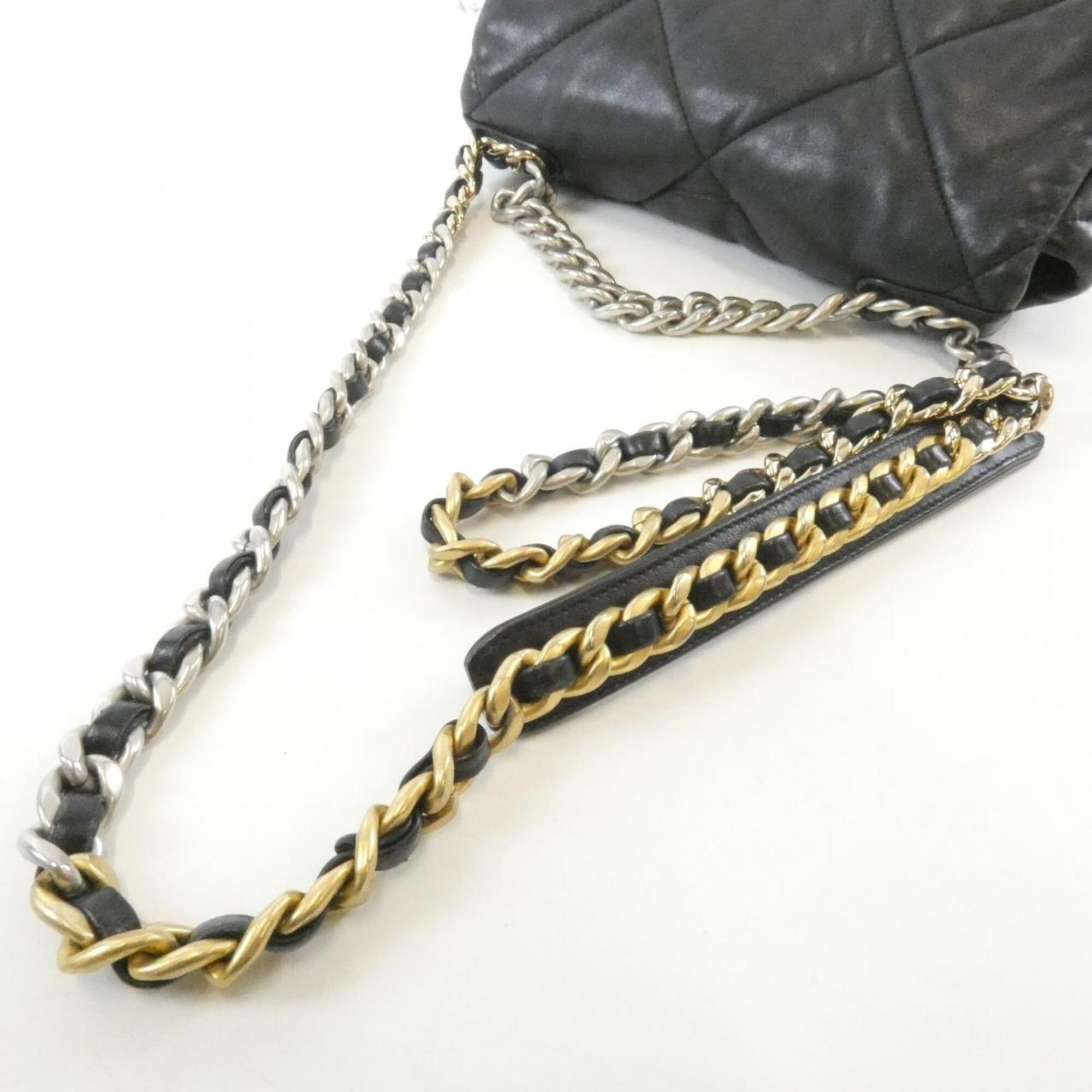 Chanel Black Leather Shoulder Bag (Pre-Owned)