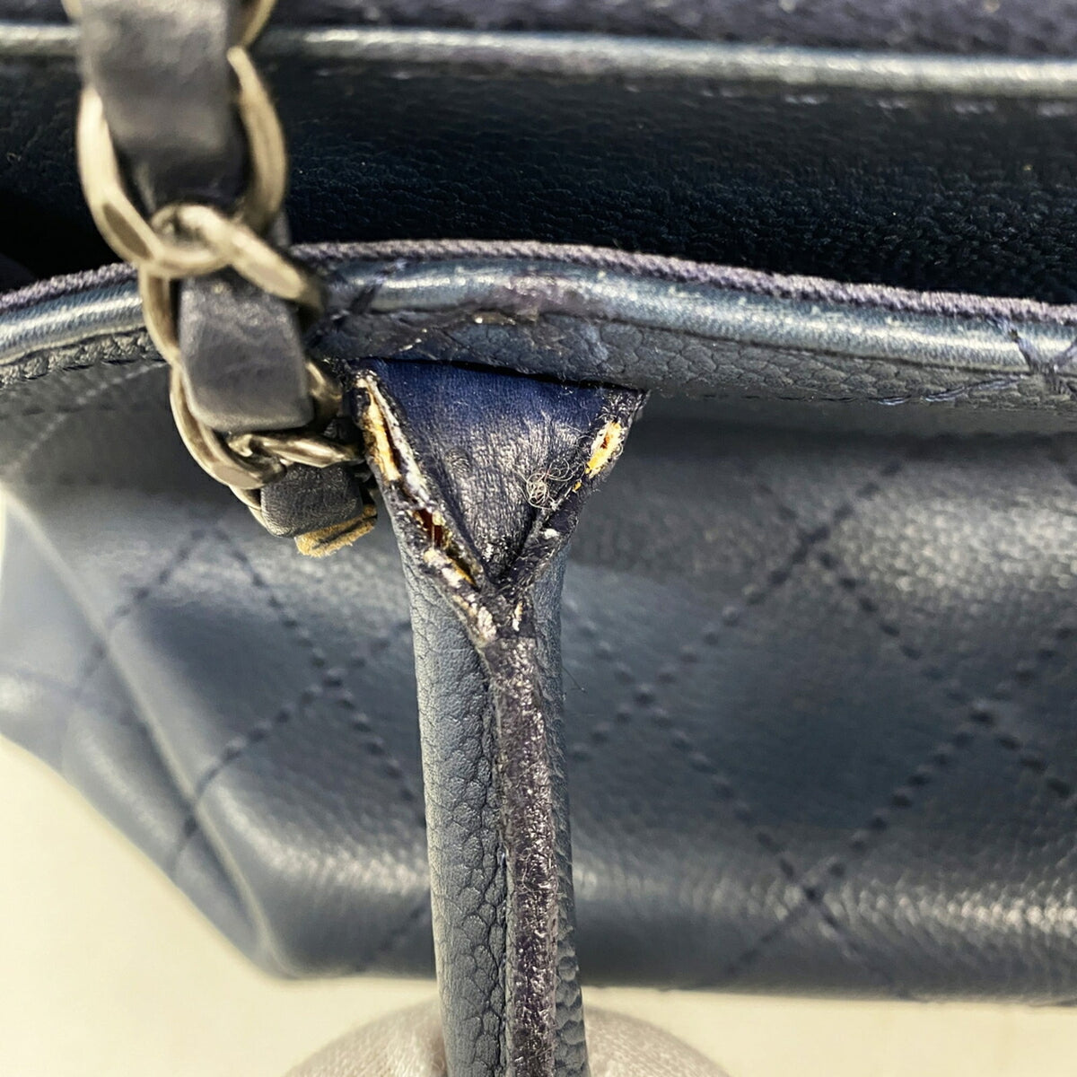 Chanel Blue Grained Calfskin Handbag (Pre-Owned)