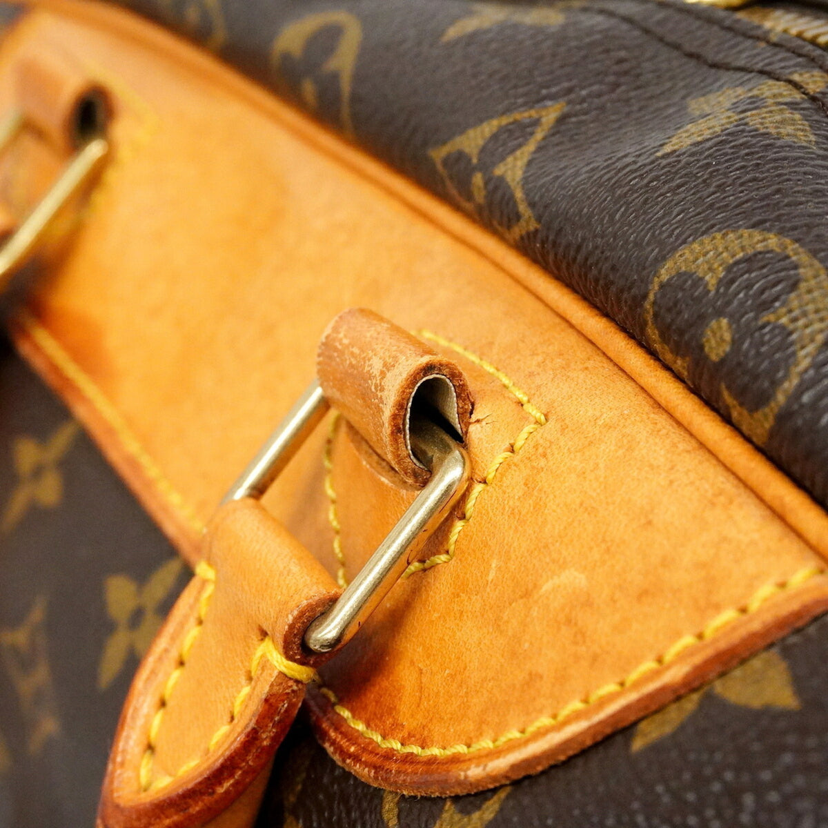 Louis Vuitton Brown Handbag (Pre-Owned)