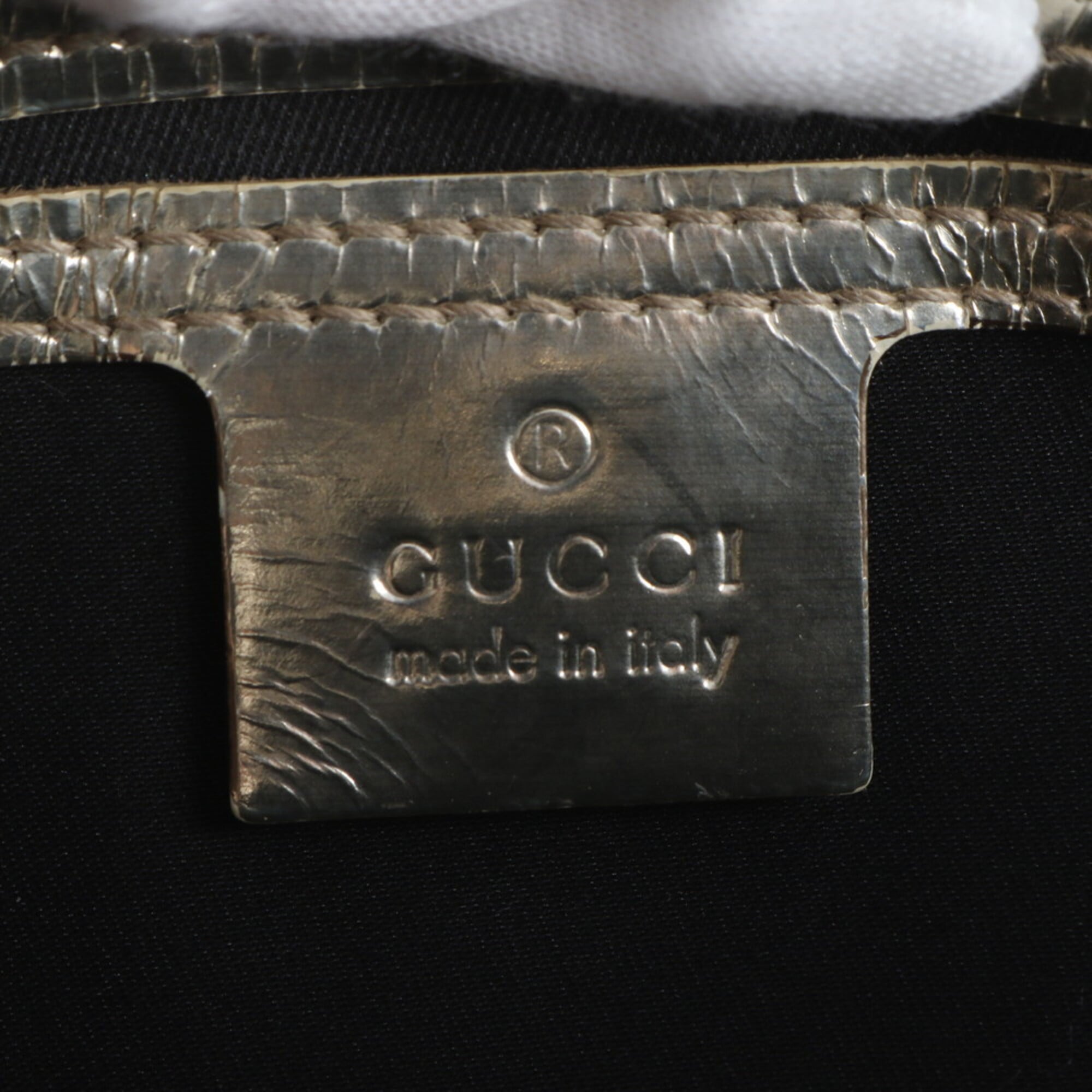 Gucci Gold White Gg Supreme Handbag (Pre-Owned)