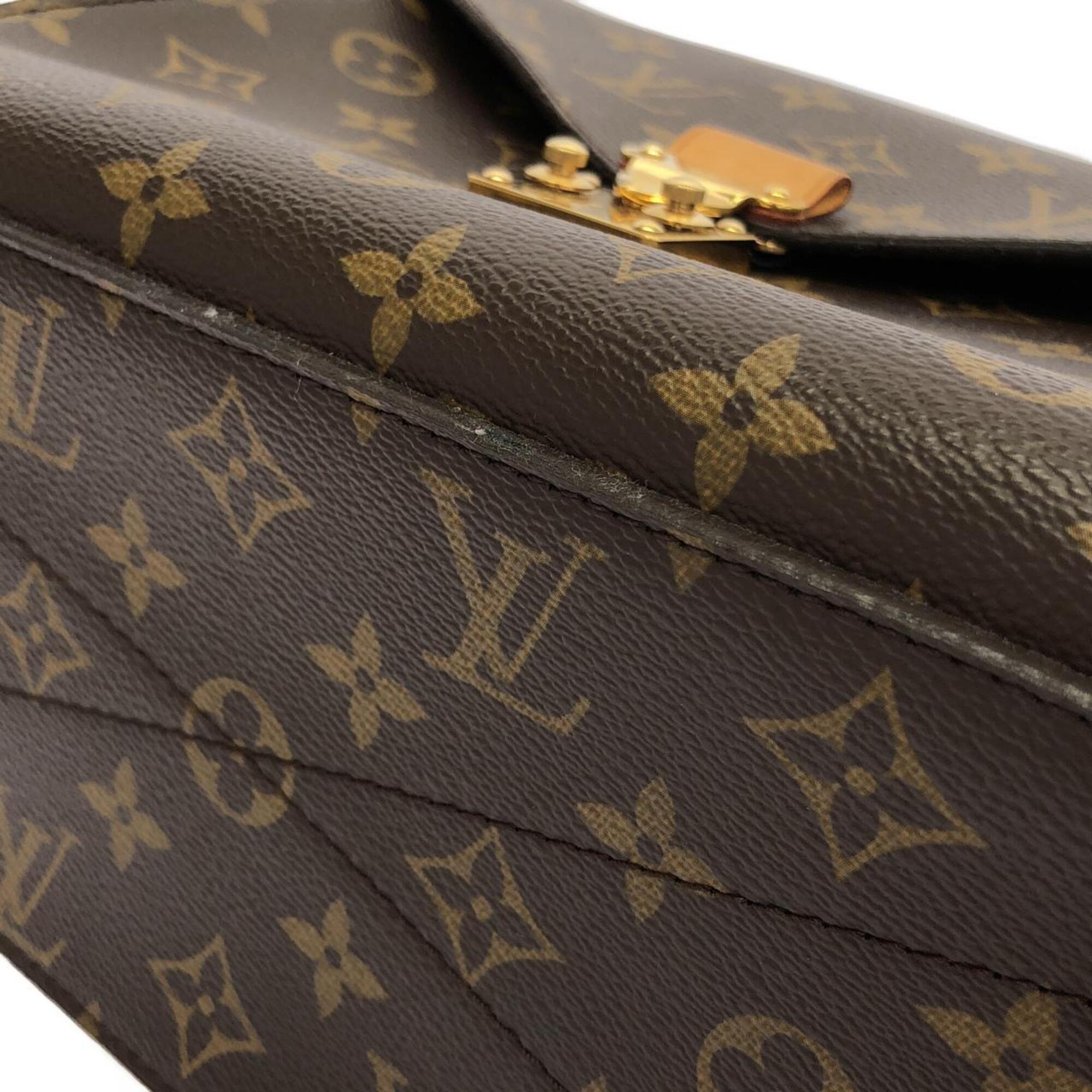 Louis Vuitton Marron Coated Canvas Shoulder Bag (Pre-Owned)