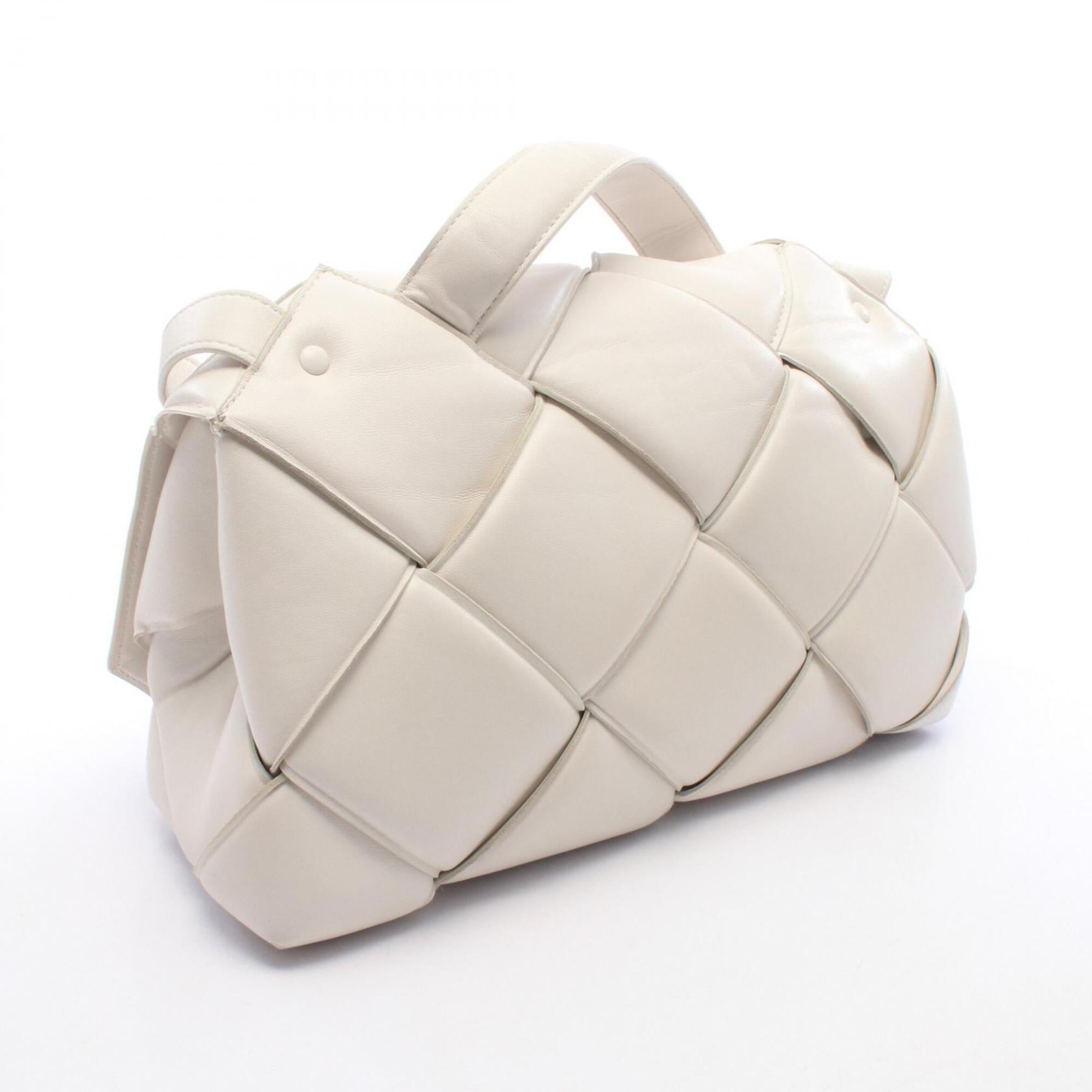 Bottega Veneta White Leather Handbag Shoulder Bag (Pre-Owned)