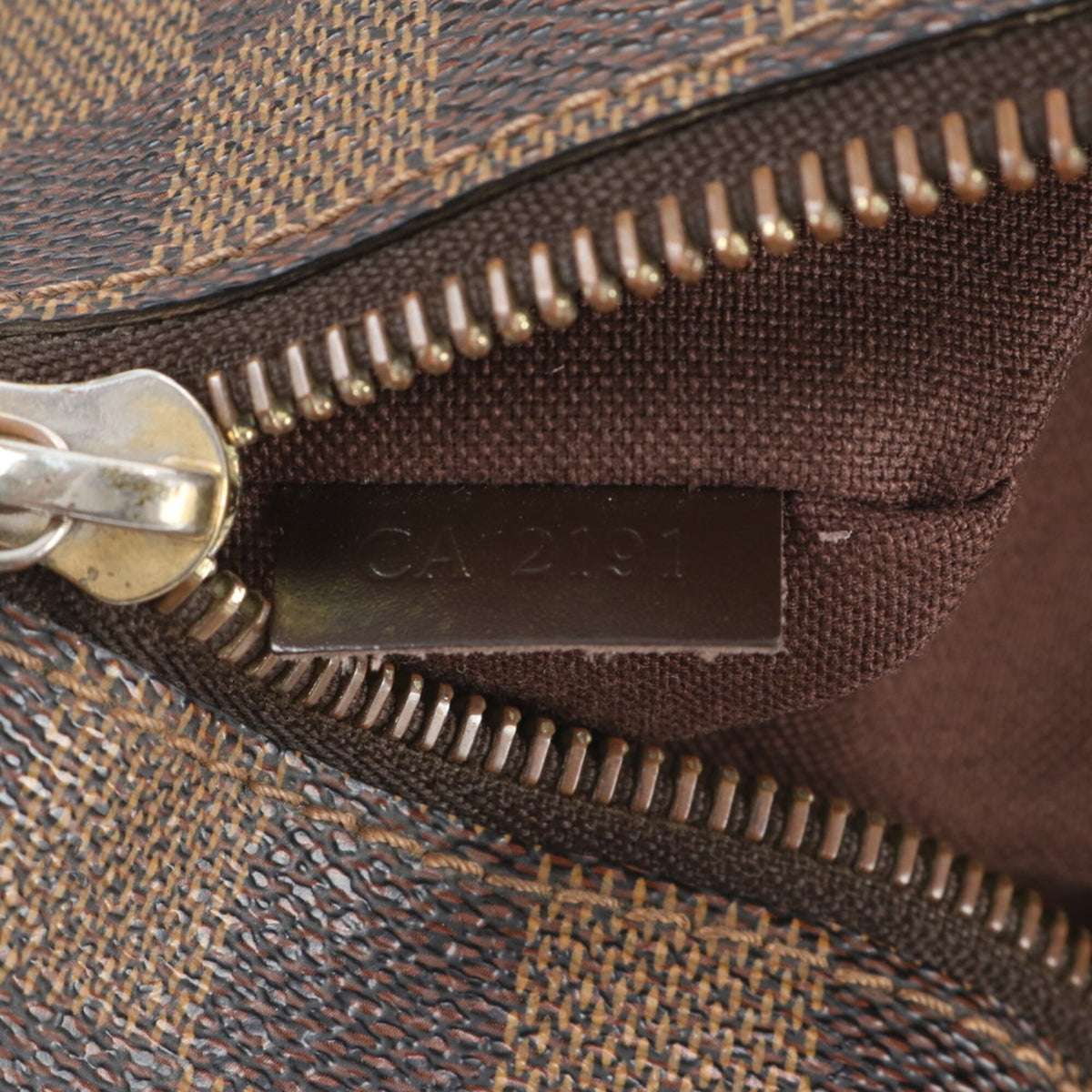 Louis Vuitton Ebene Leather Coated Canvas Messenger Bag Shoulder Bag (Pre-Owned)