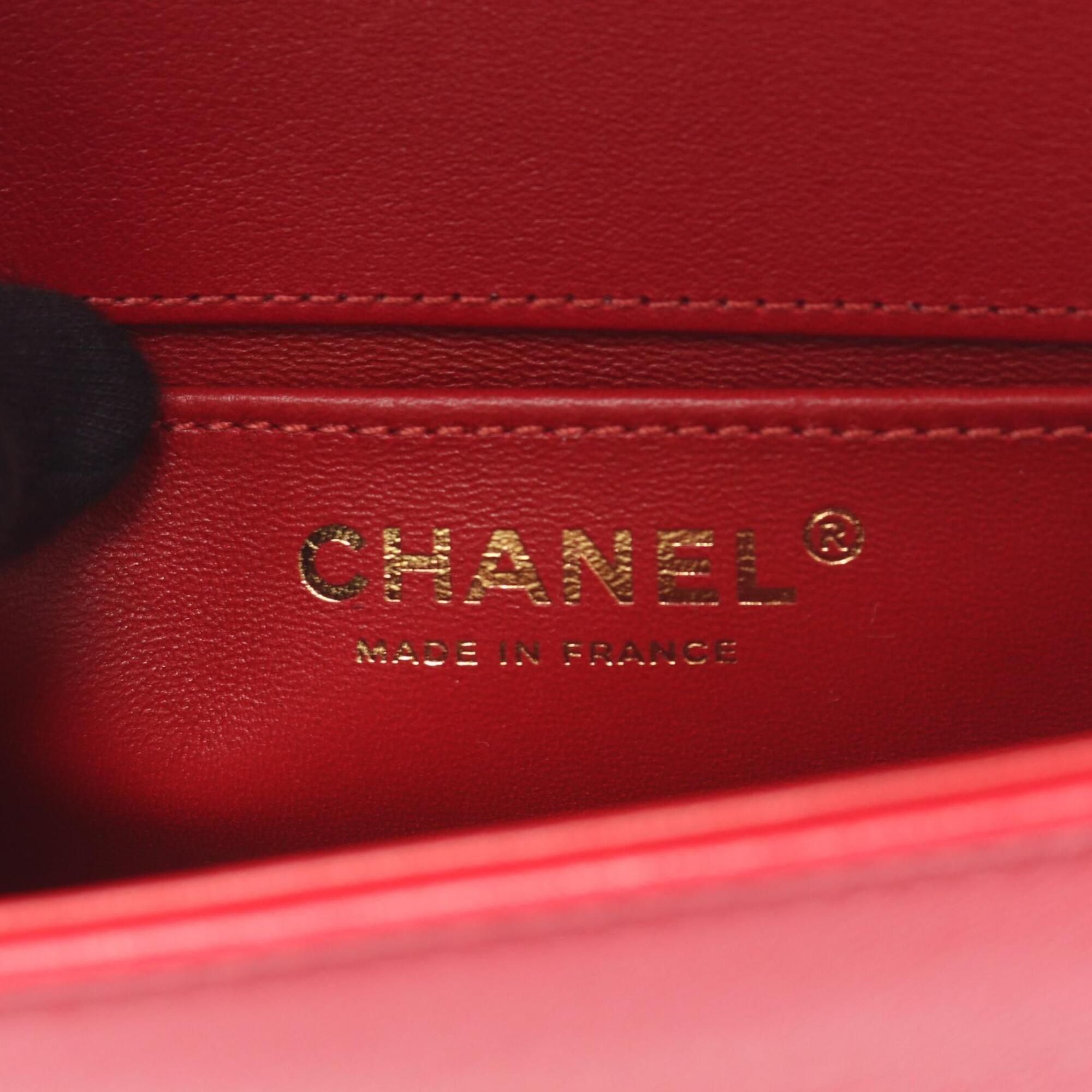 Chanel Red Color Leather Handbag Shoulder Bag (Pre-Owned)