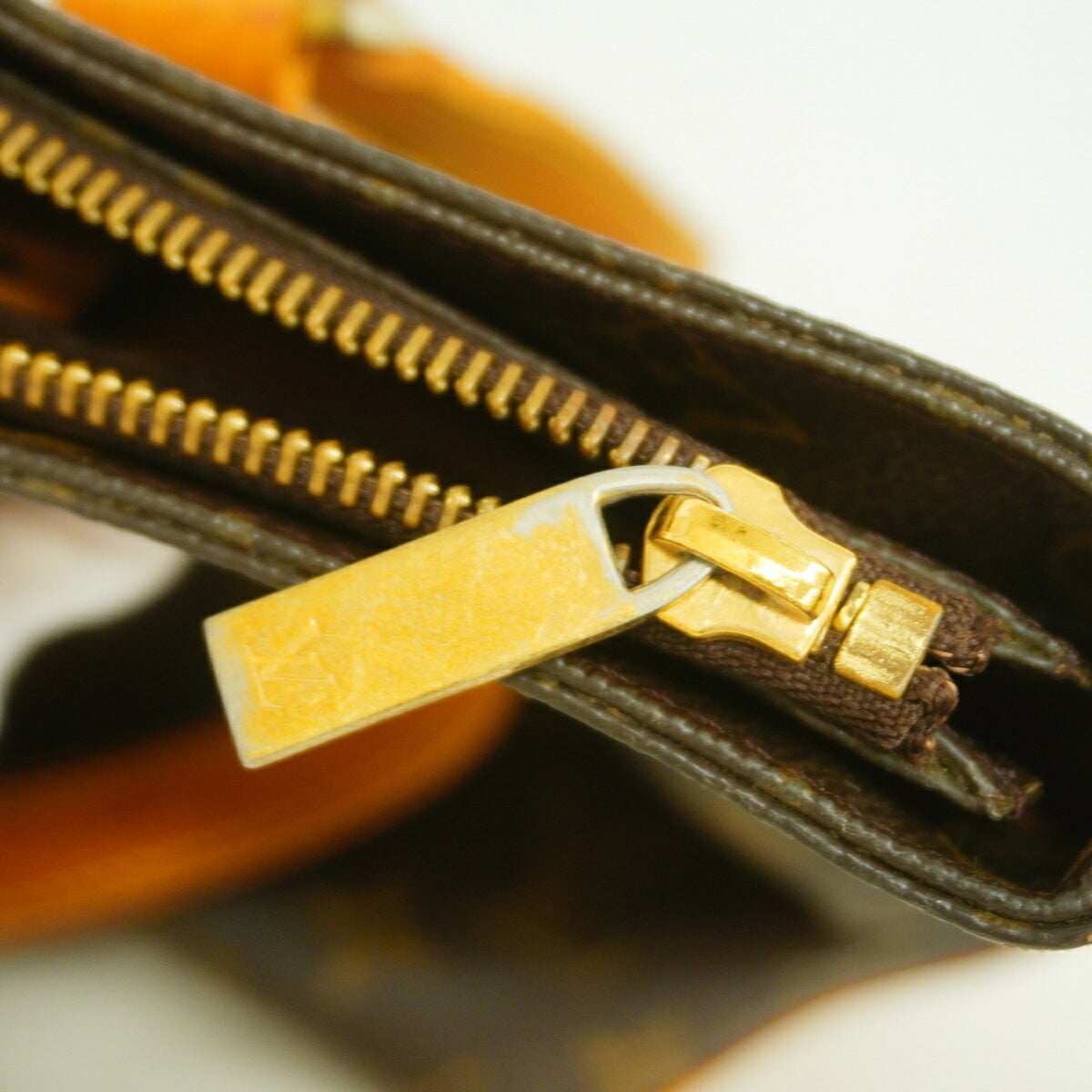 Louis Vuitton Brown Tote Bag (Pre-Owned)