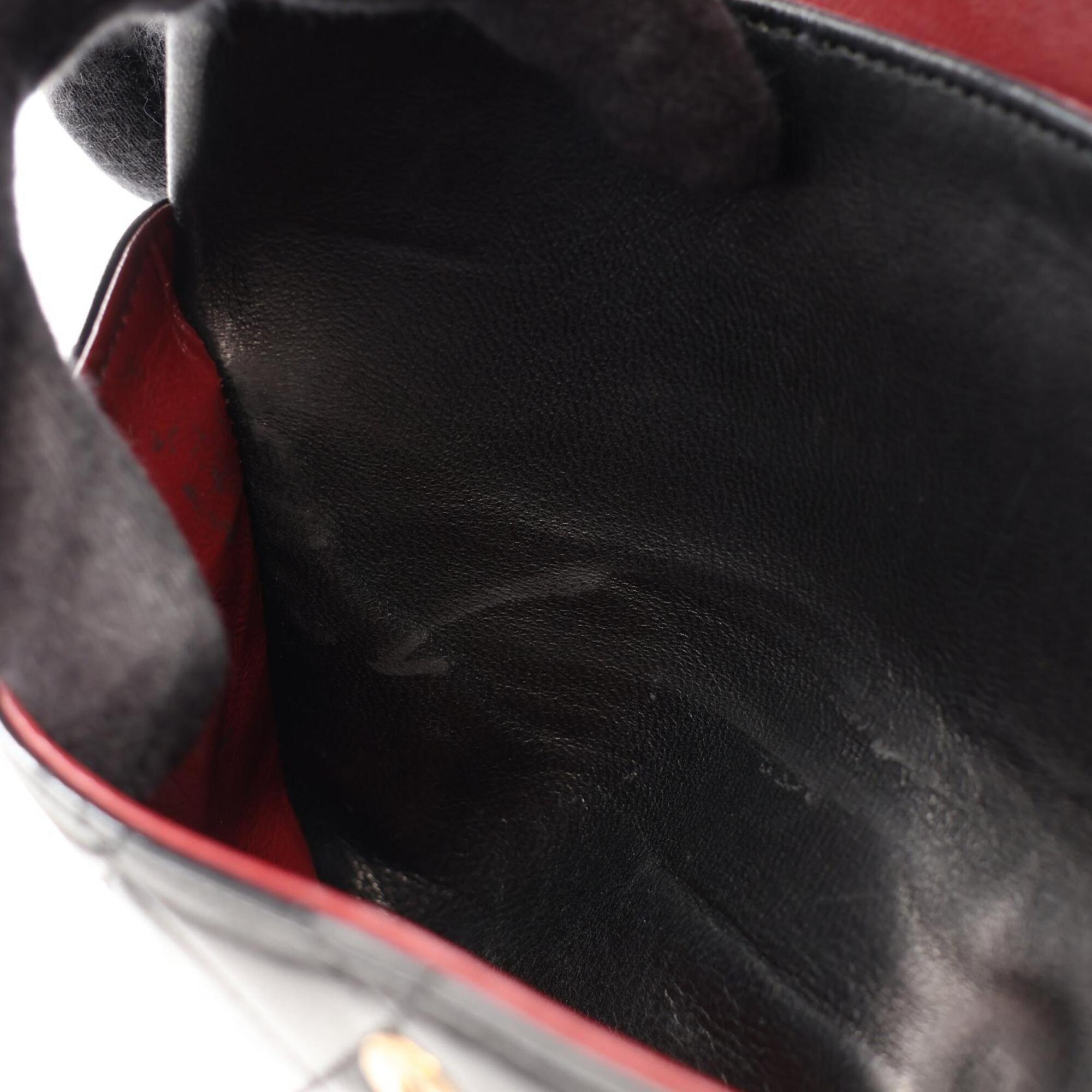 Chanel Black Leather Handbag Shoulder Bag (Pre-Owned)