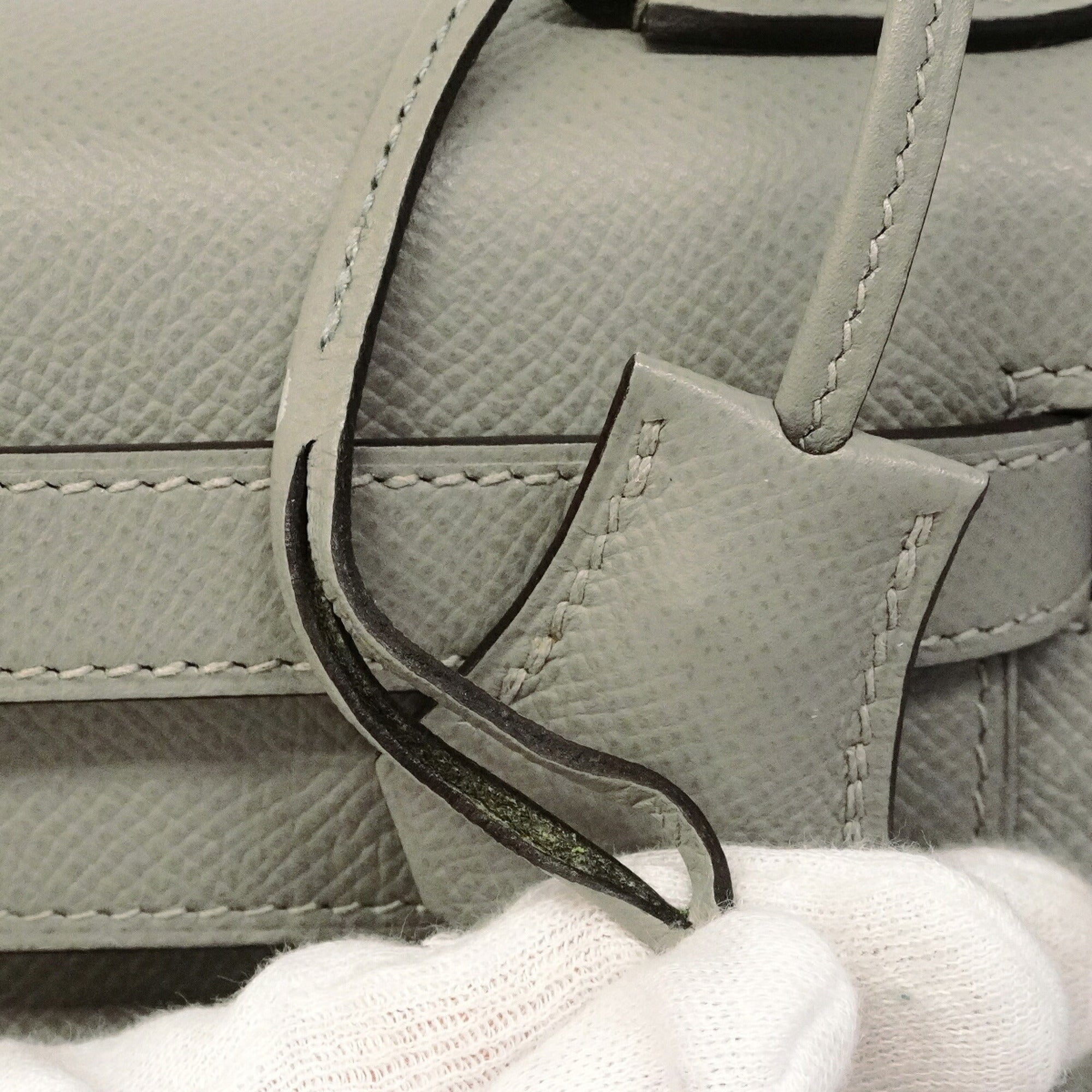 Hermes Gray Leather Handbag (Pre-Owned)