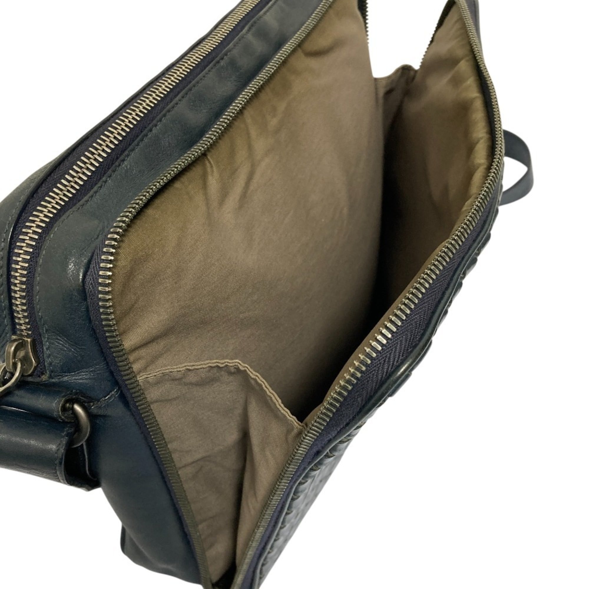 Bottega Veneta Navy Messenger Bag Shoulder Bag (Pre-Owned)