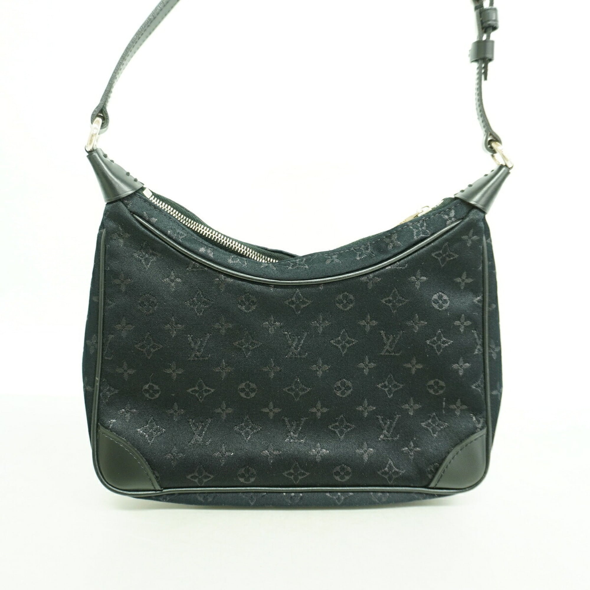 Louis Vuitton Noir Pouch (Pre-Owned)