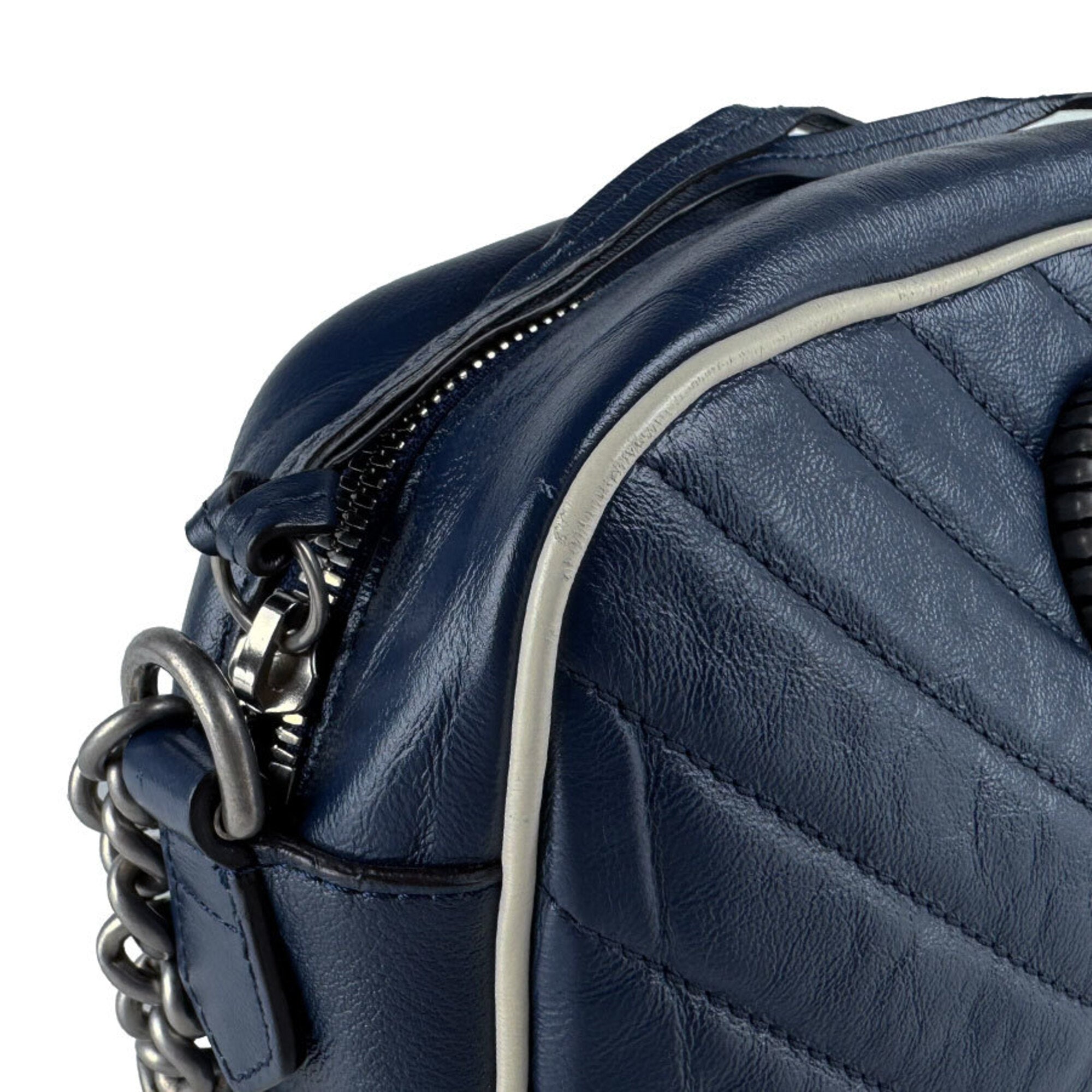 Gucci Ivory Navy Leather Shoulder Bag (Pre-Owned)