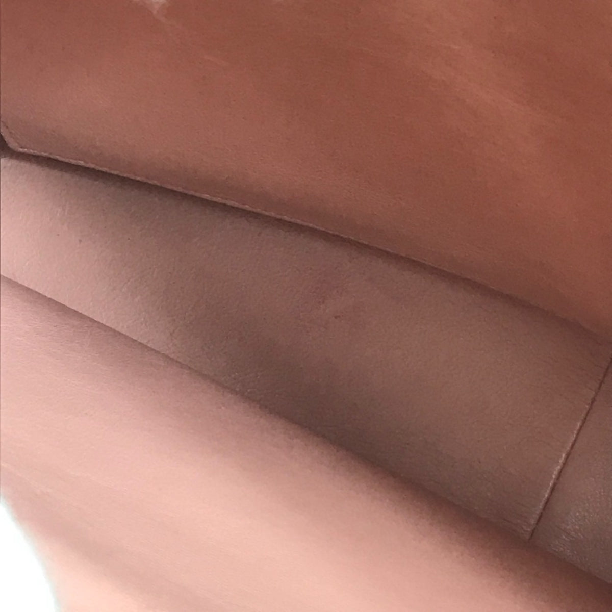 Chanel Pink Leather Shoulder Bag (Pre-Owned)