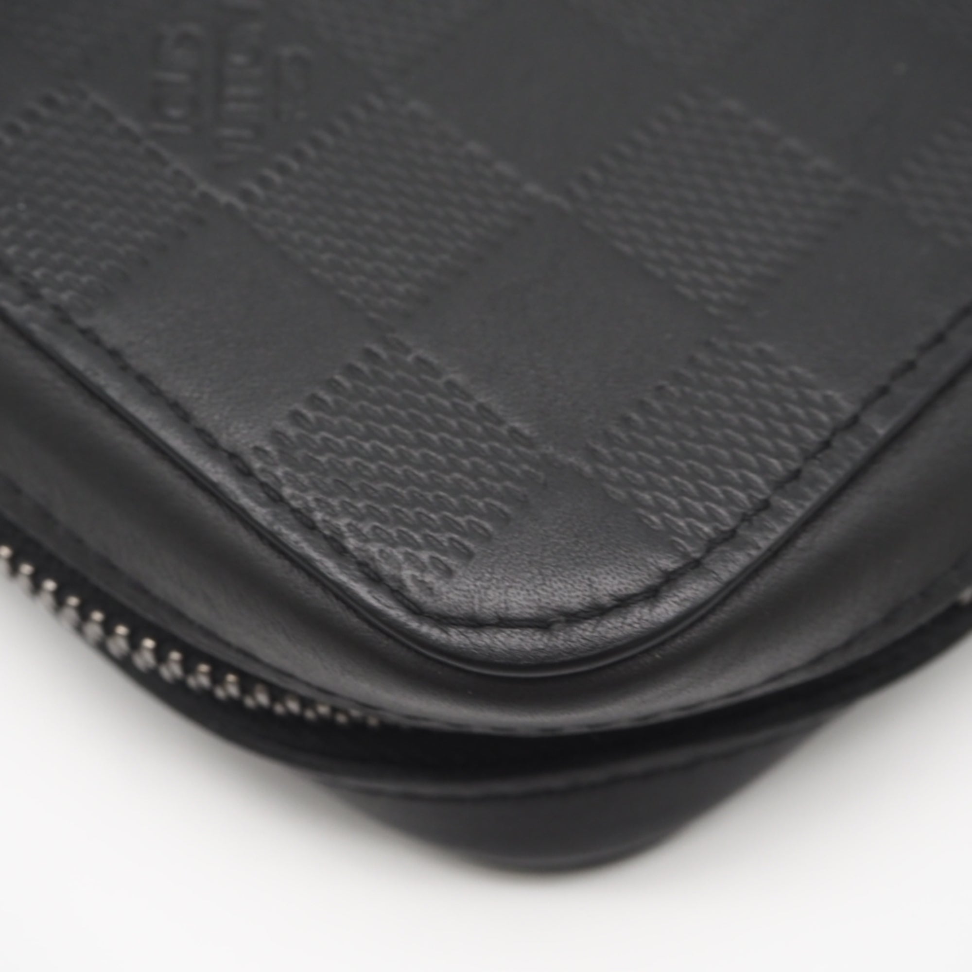 Louis Vuitton Damier Infini Black Leather Long Wallet (Bi-Fold) (Pre-Owned)