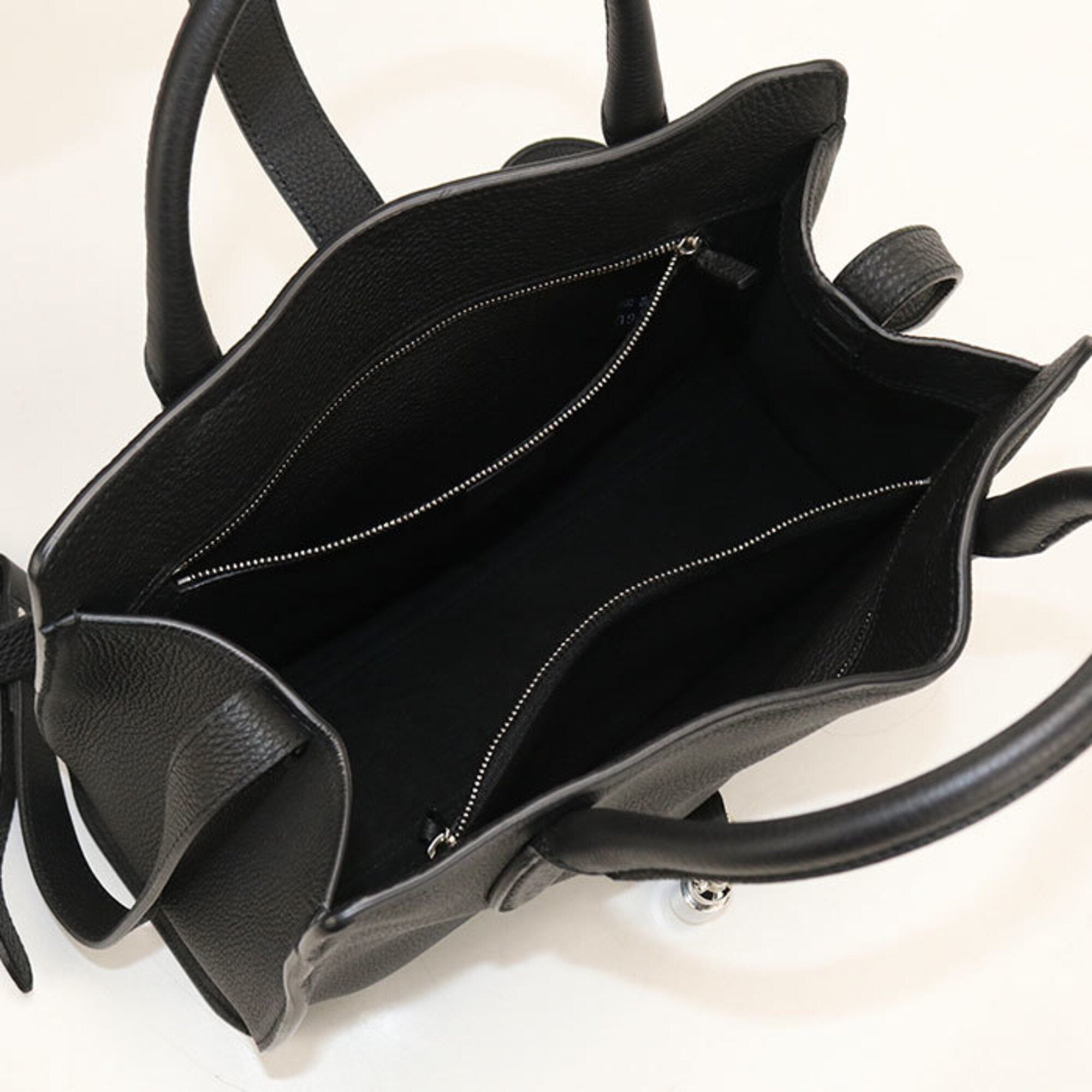 Gucci Black Leather Handbag (Pre-Owned)