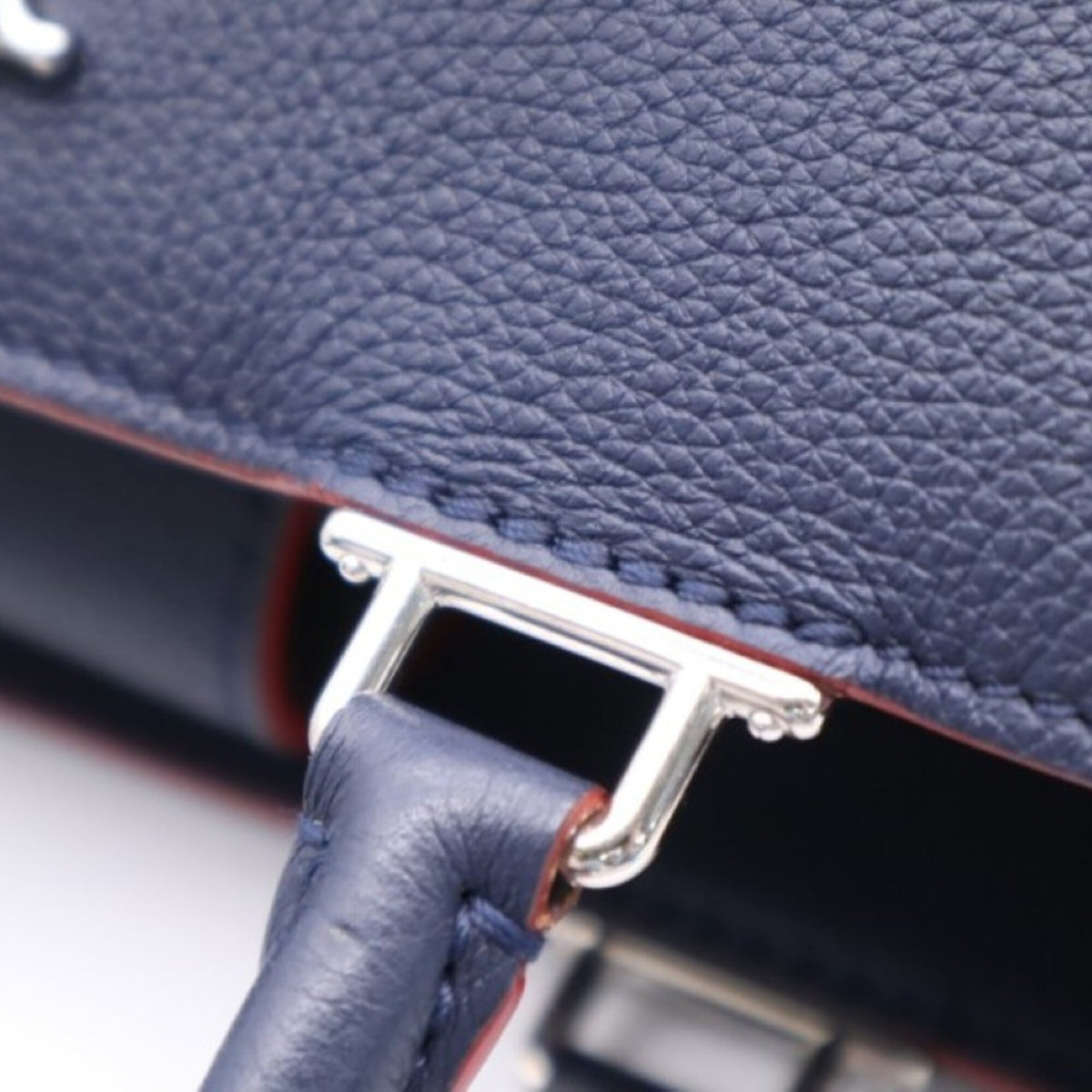 Louis Vuitton Marine Rouge Leather Handbag Shoulder Bag (Pre-Owned)