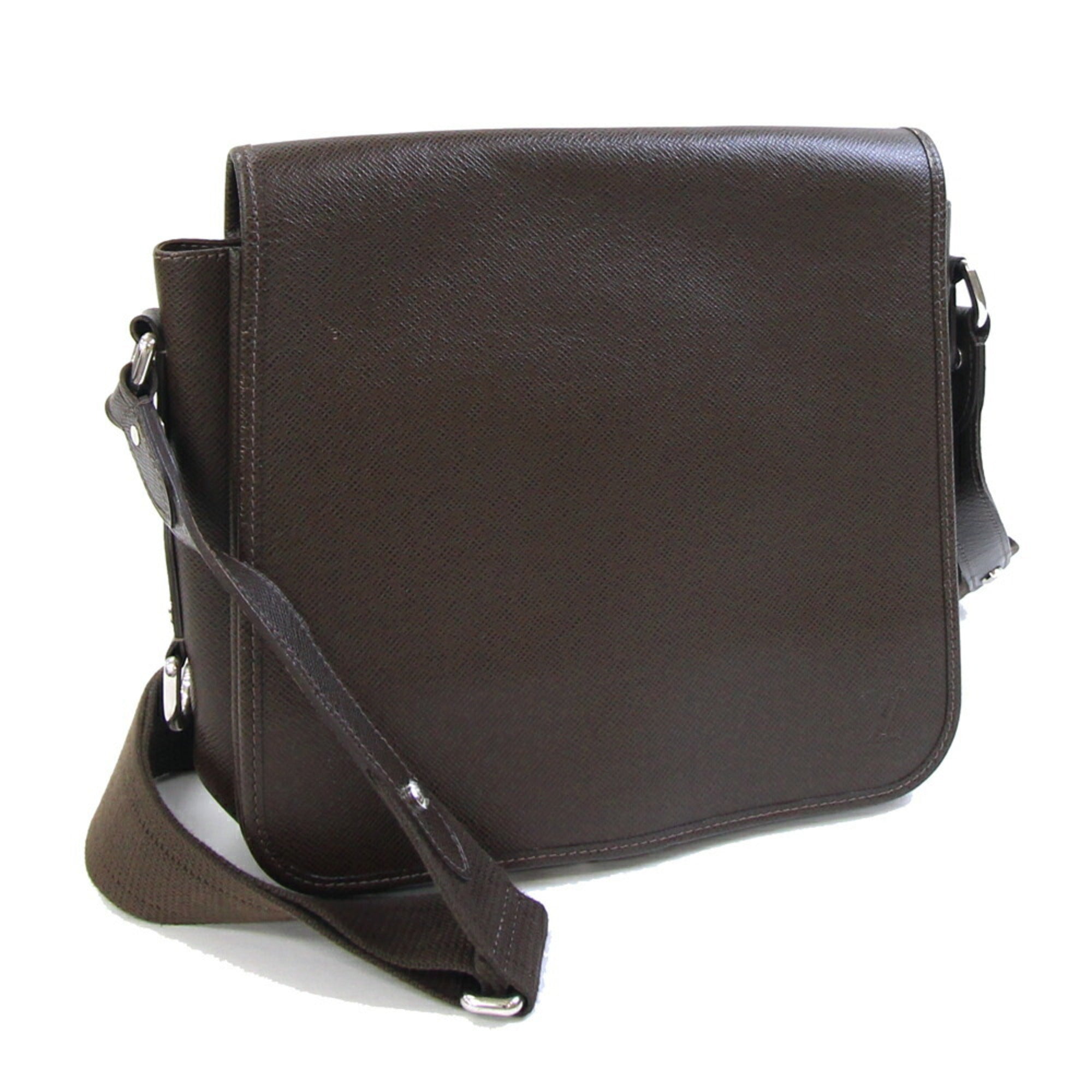 Louis Vuitton Taiga Brown Grizzly Taiga Leather Handbag Shoulder Bag (Pre-Owned)