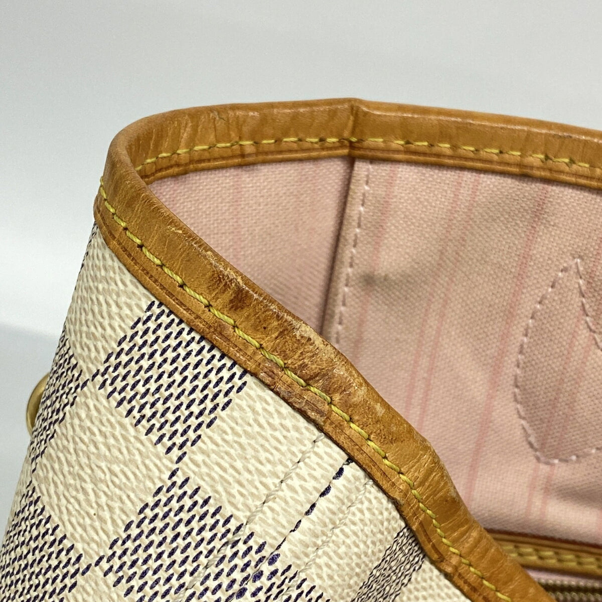 Louis Vuitton Rose Ballerine Tote Bag (Pre-Owned)