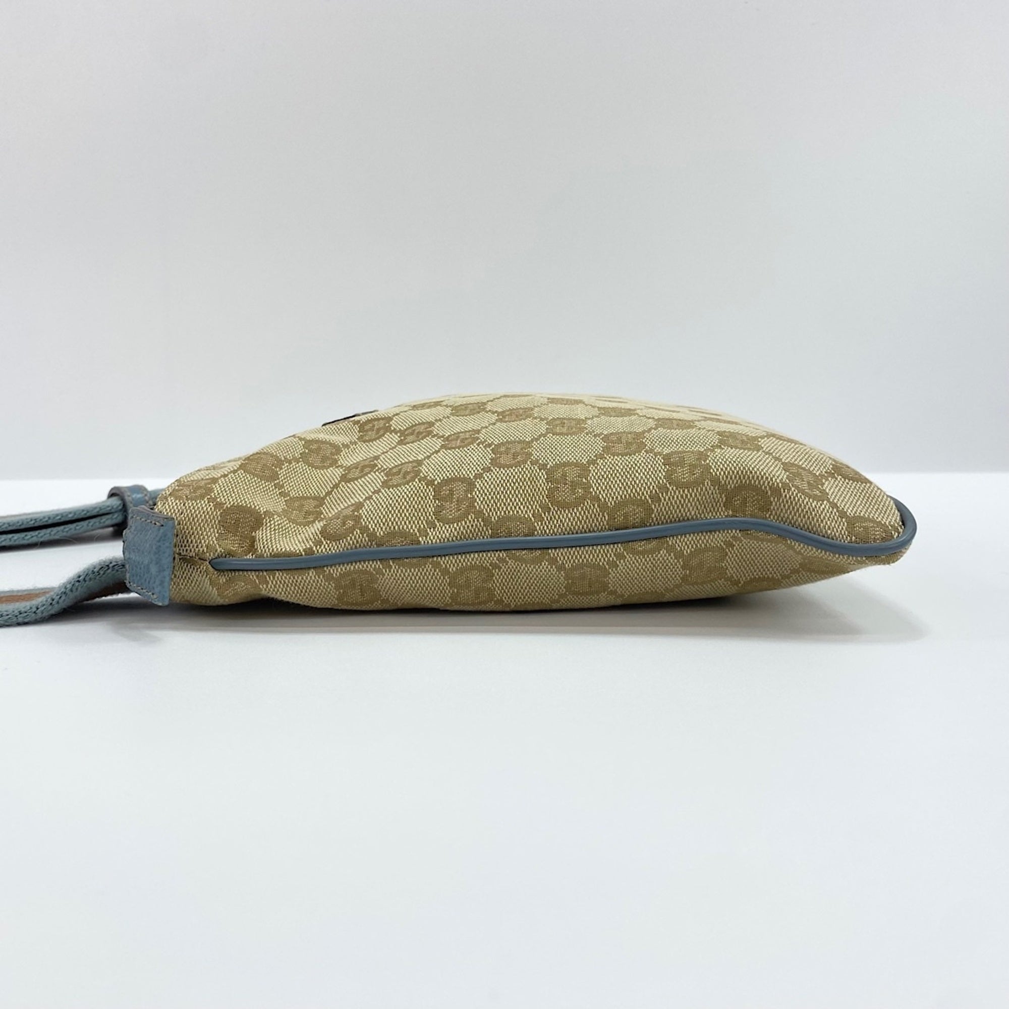 Gucci Beige Shoulder Bag (Pre-Owned)