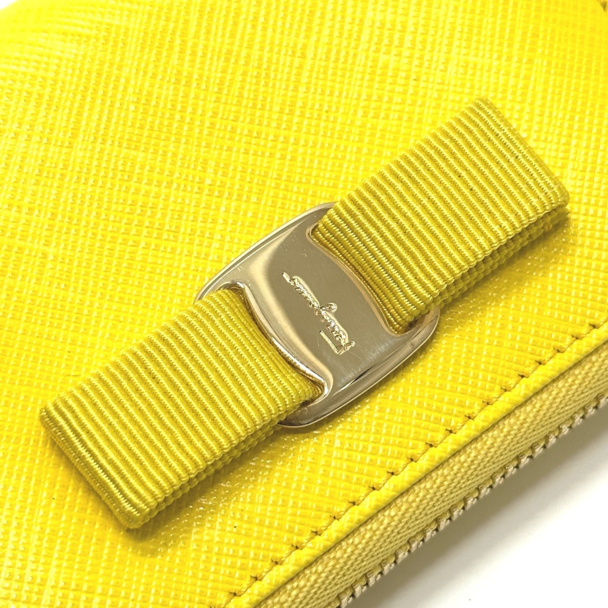 Salvatore Ferragamo Yellow Leather Coin Purse/Coin Case (Pre-Owned)