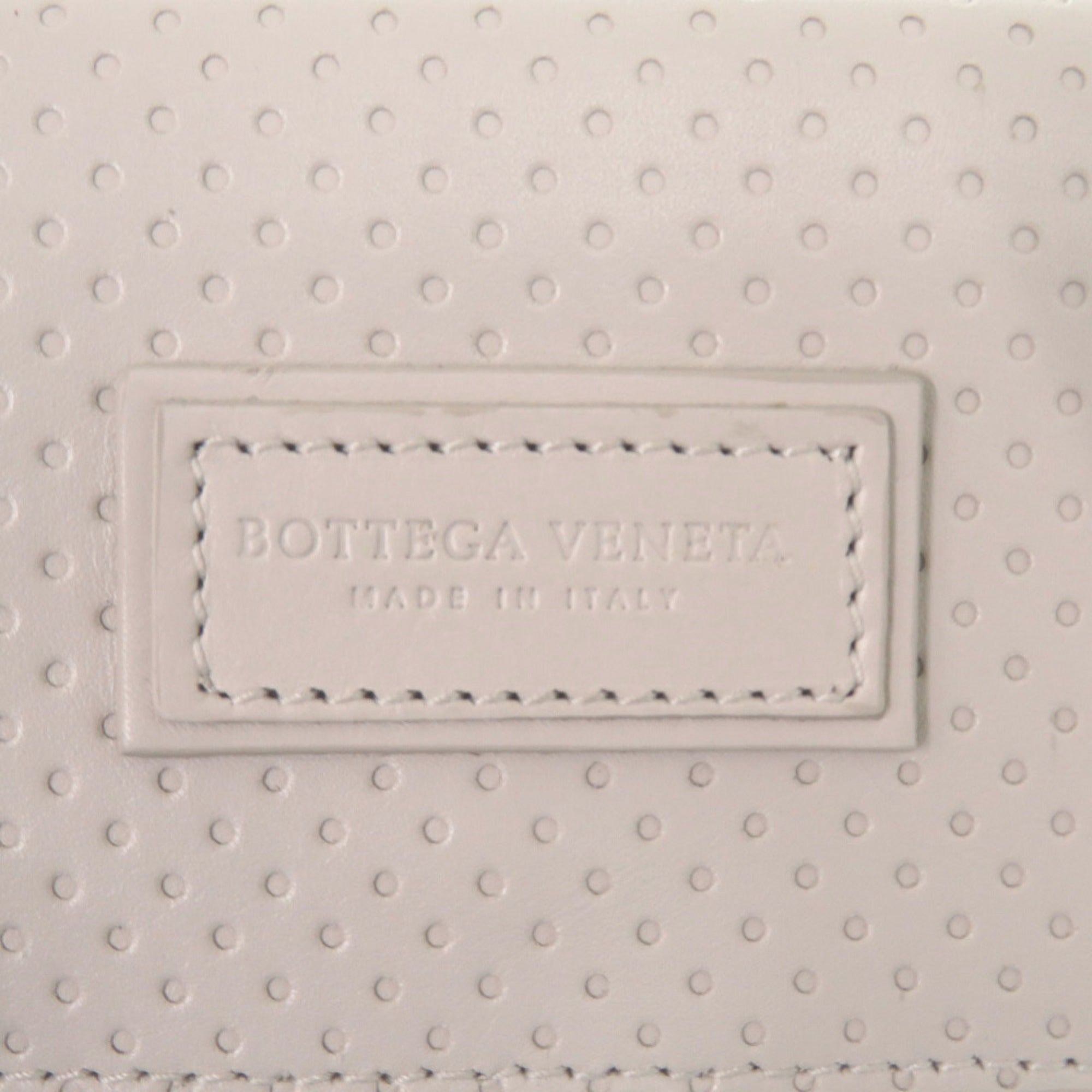 Bottega Veneta Ivory Leather Wallet (Tri-Fold) (Pre-Owned)