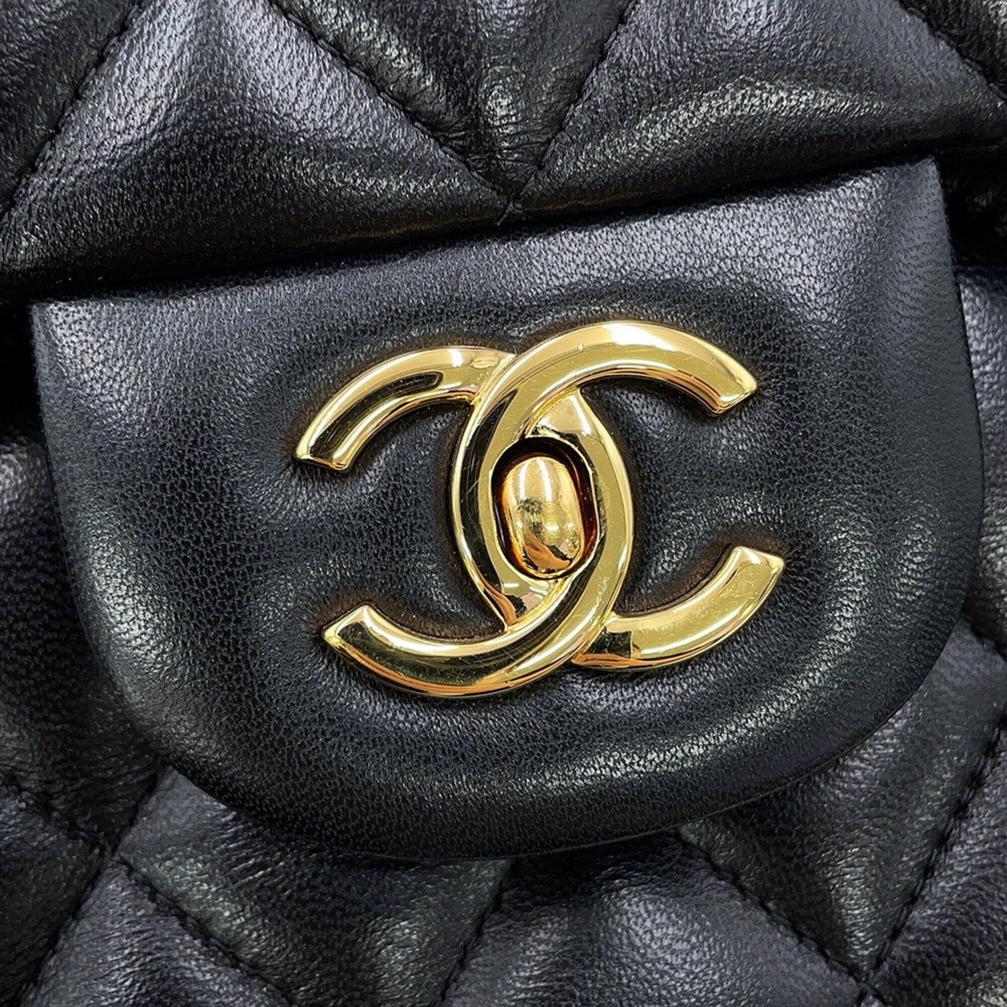 Chanel Matelasse Black Leather Handbag Shoulder Bag (Pre-Owned)