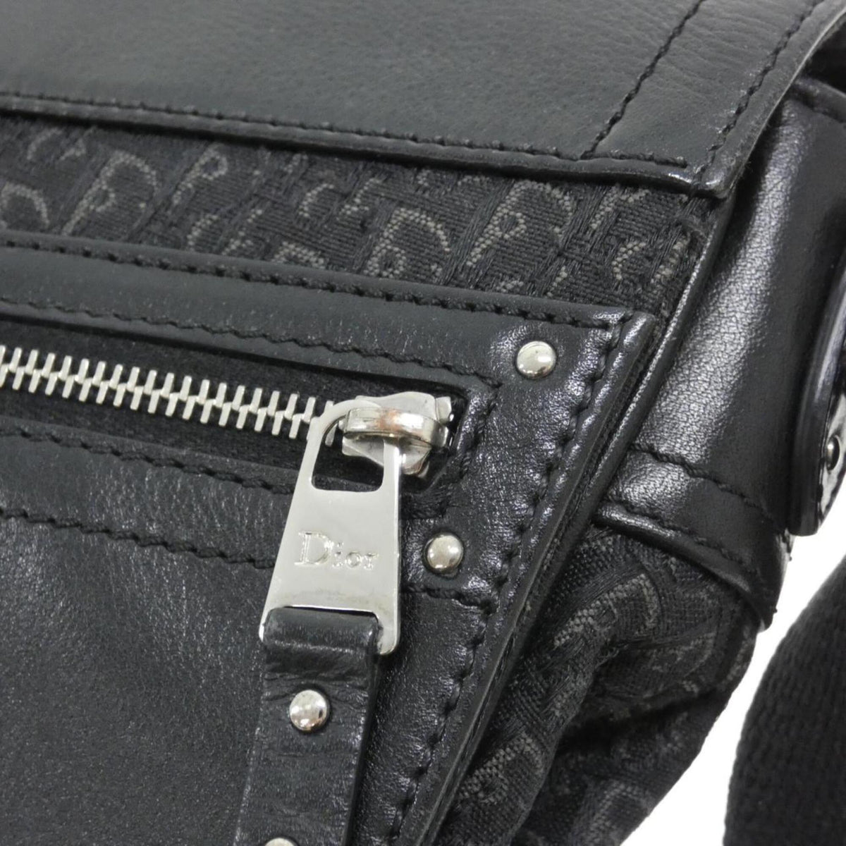 Christian Dior Black Canvas Leather Shoulder Bag (Pre-Owned)