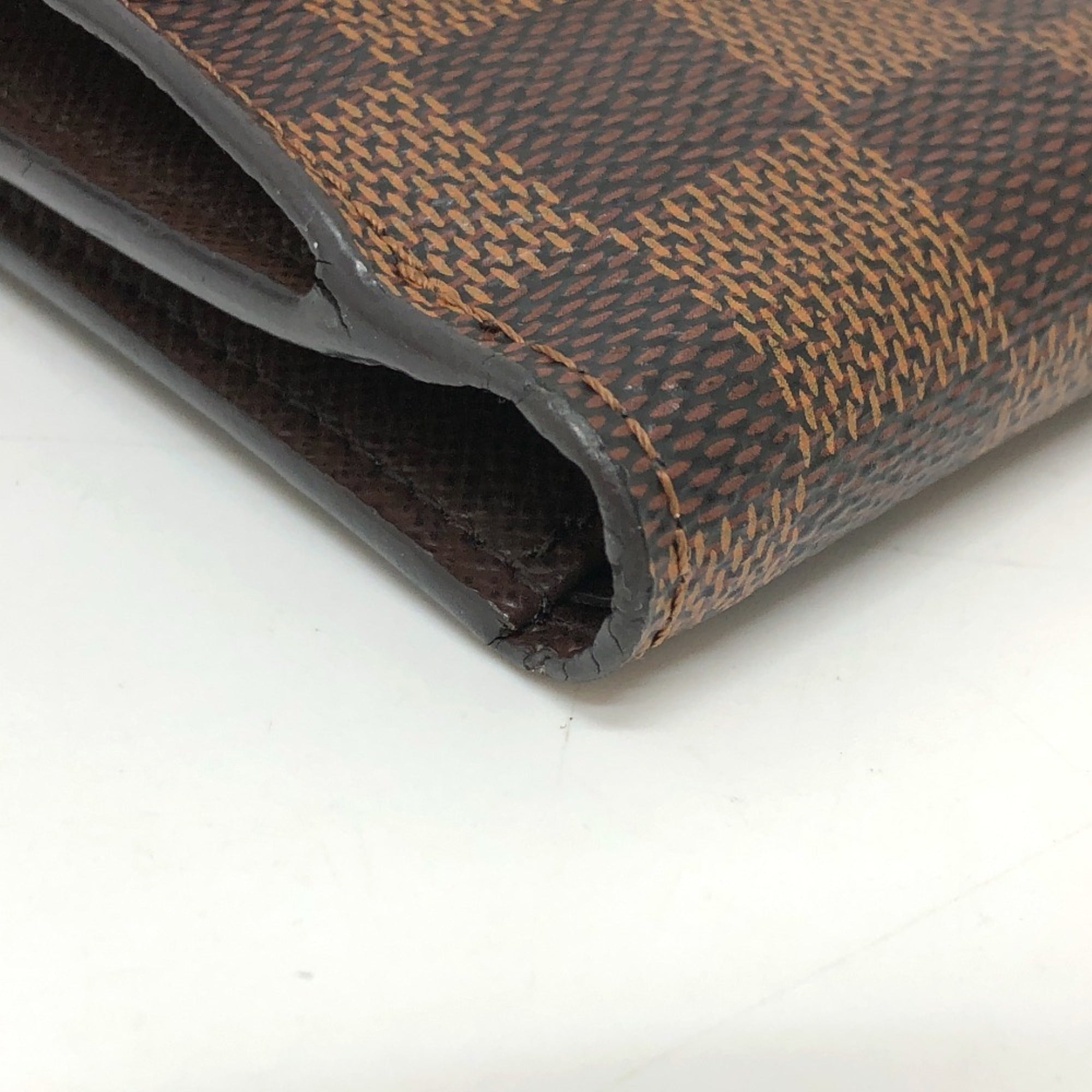 Louis Vuitton Damier Brown Damier Canvas Wallet (Bi-Fold) (Pre-Owned)