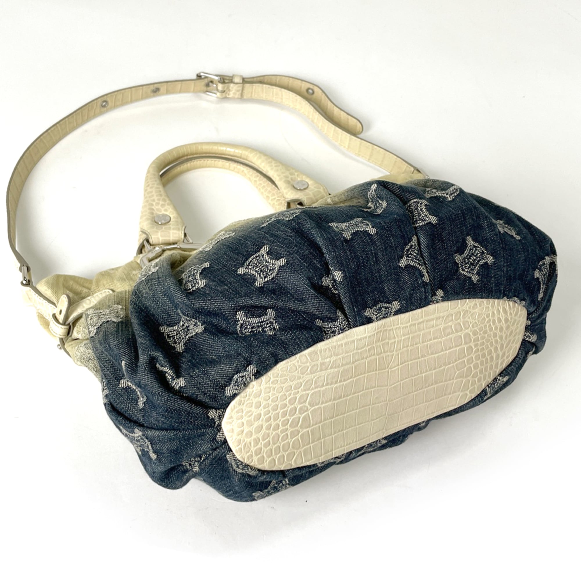 Celine Beige Blue Denim Leather Handbag (Pre-Owned)