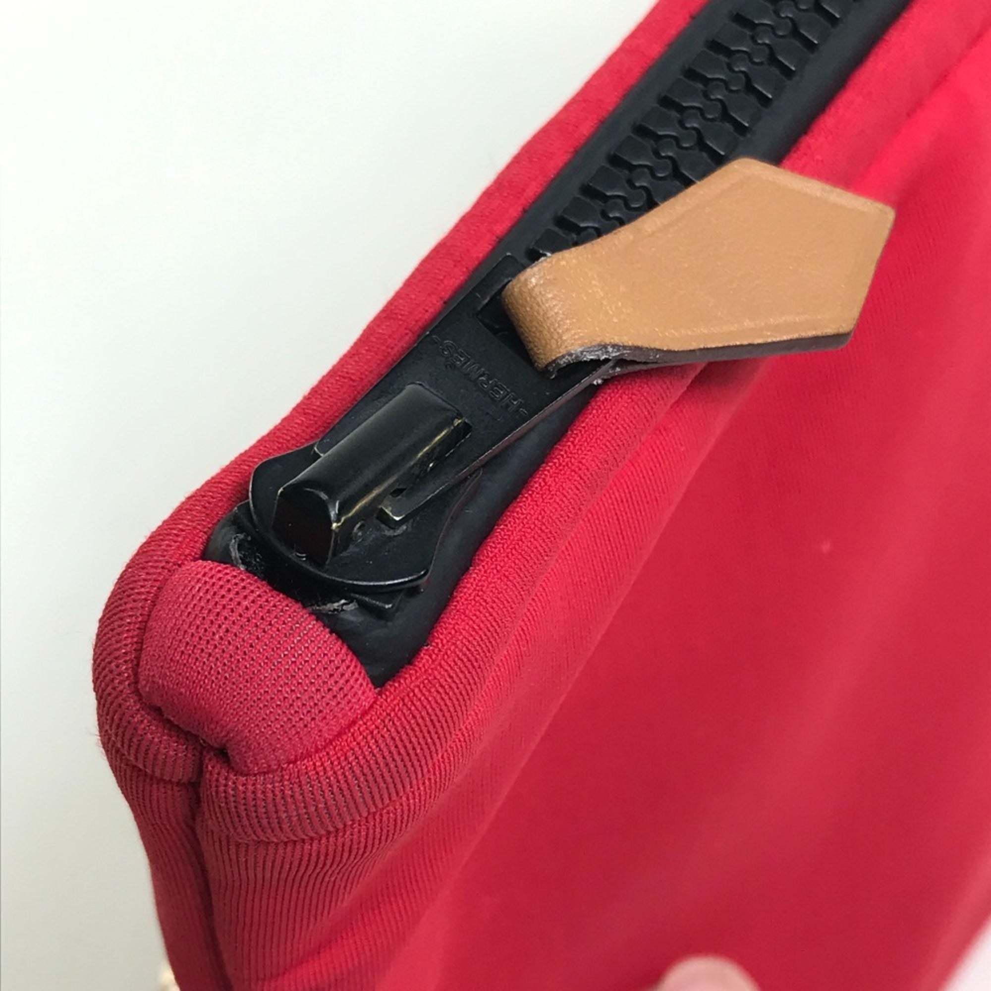 Hermes Red Color Polyamide Clutch Bag Pouch (Pre-Owned)