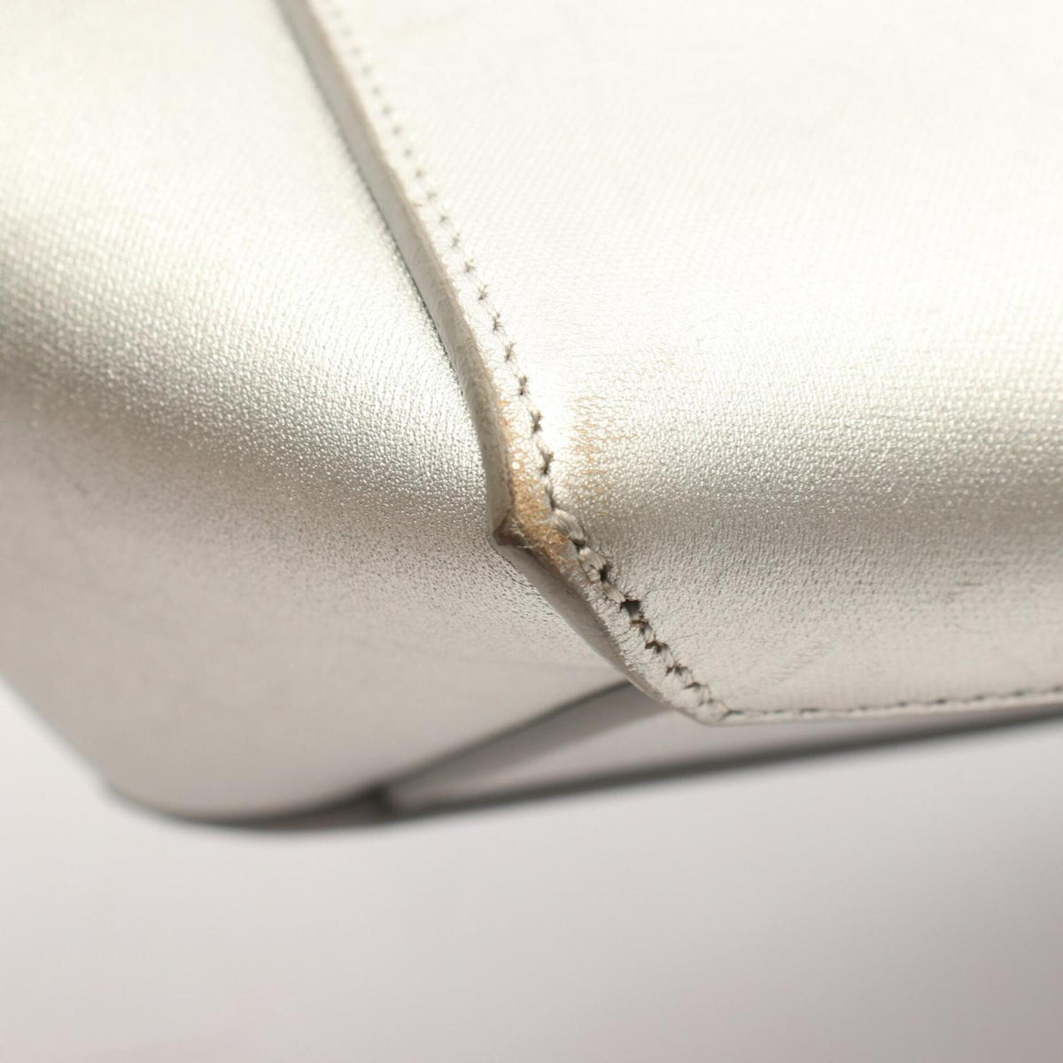 Celine Silver Leather Handbag (Pre-Owned)