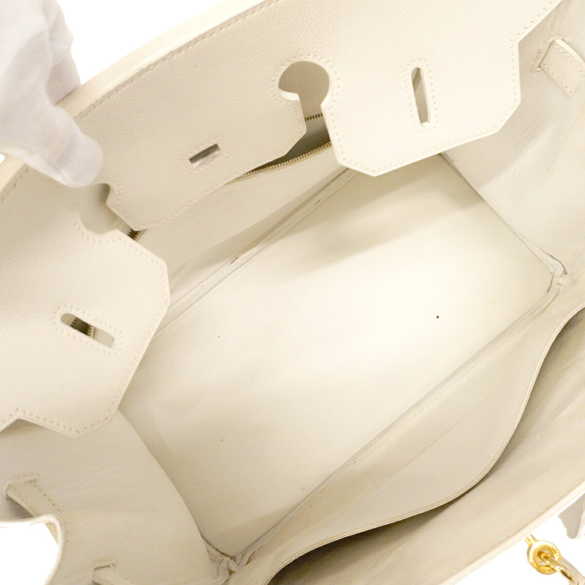 Hermes White Courchevel Leather Handbag (Pre-Owned)