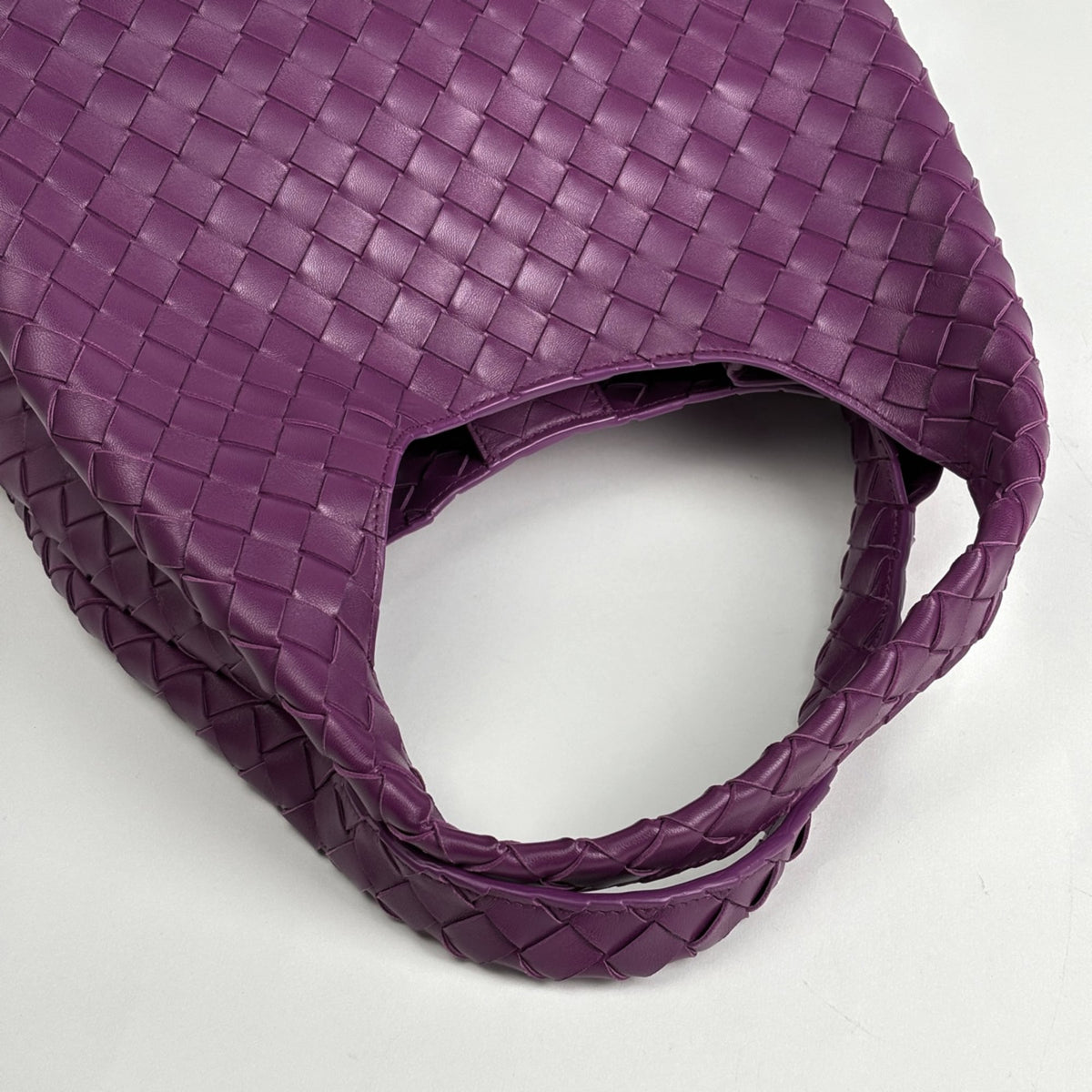 Bottega Veneta Intrecciato Purple Leather Tote Bag (Pre-Owned)