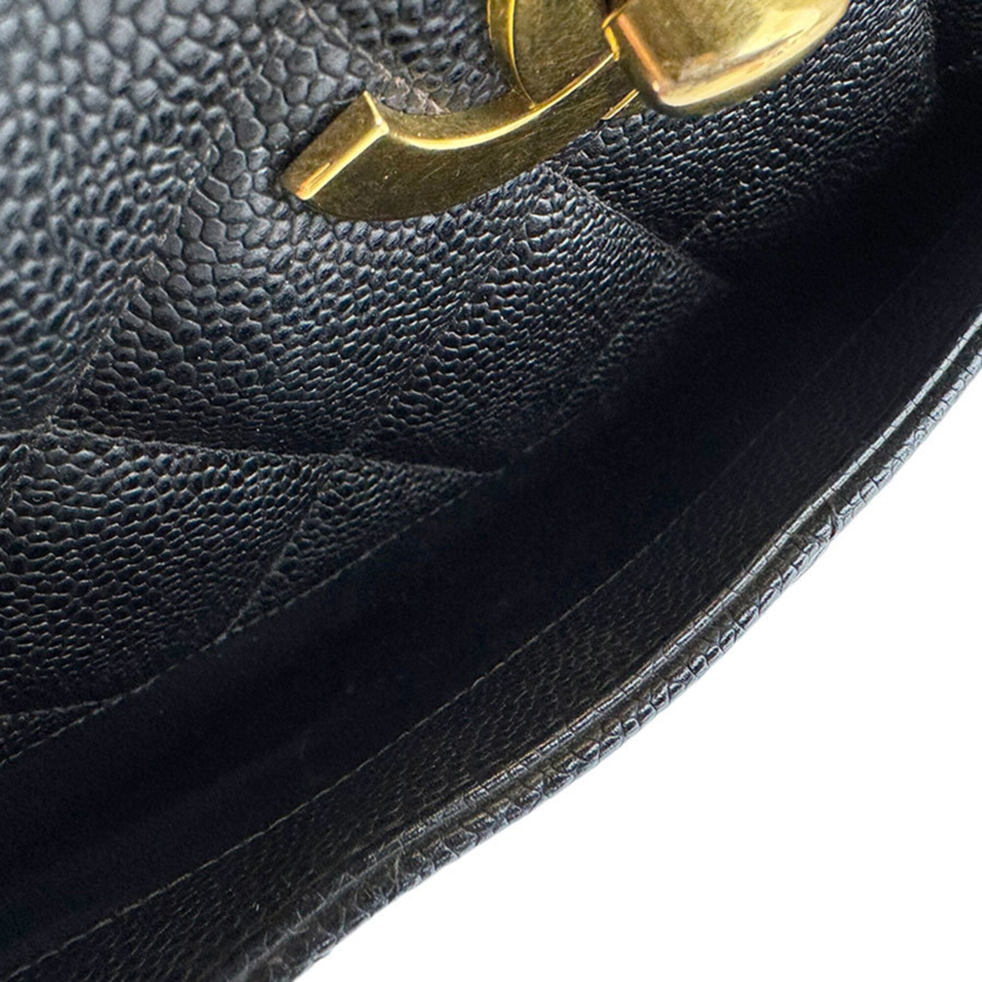 Chanel Black Grained Calfskin Shoulder Bag (Pre-Owned)