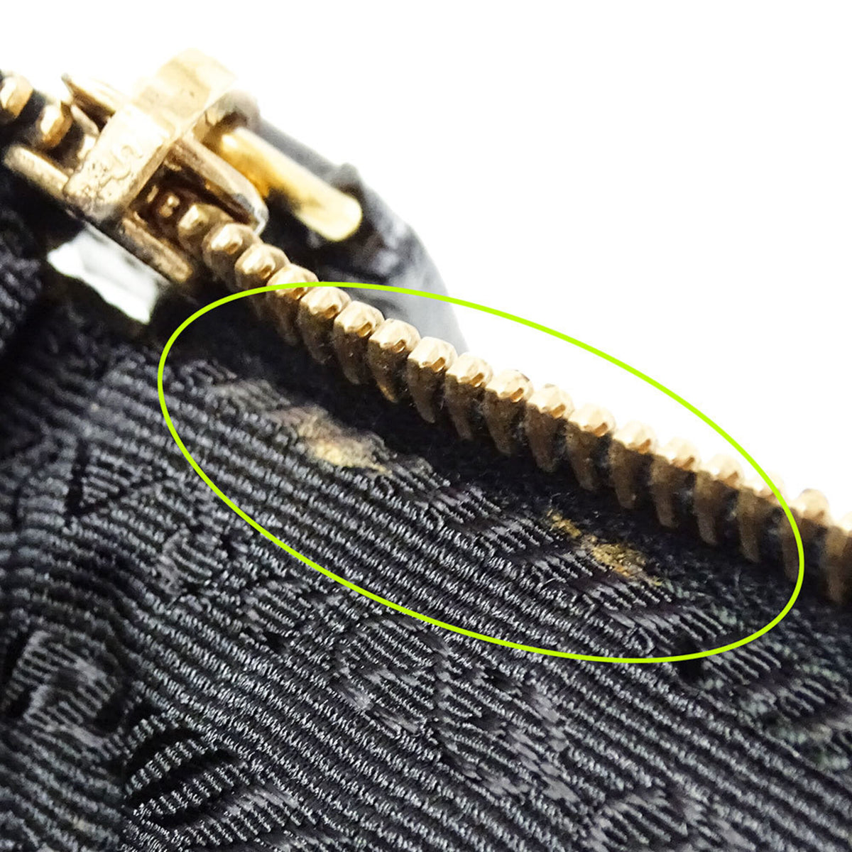 Prada Black Nylon Handbag (Pre-Owned)