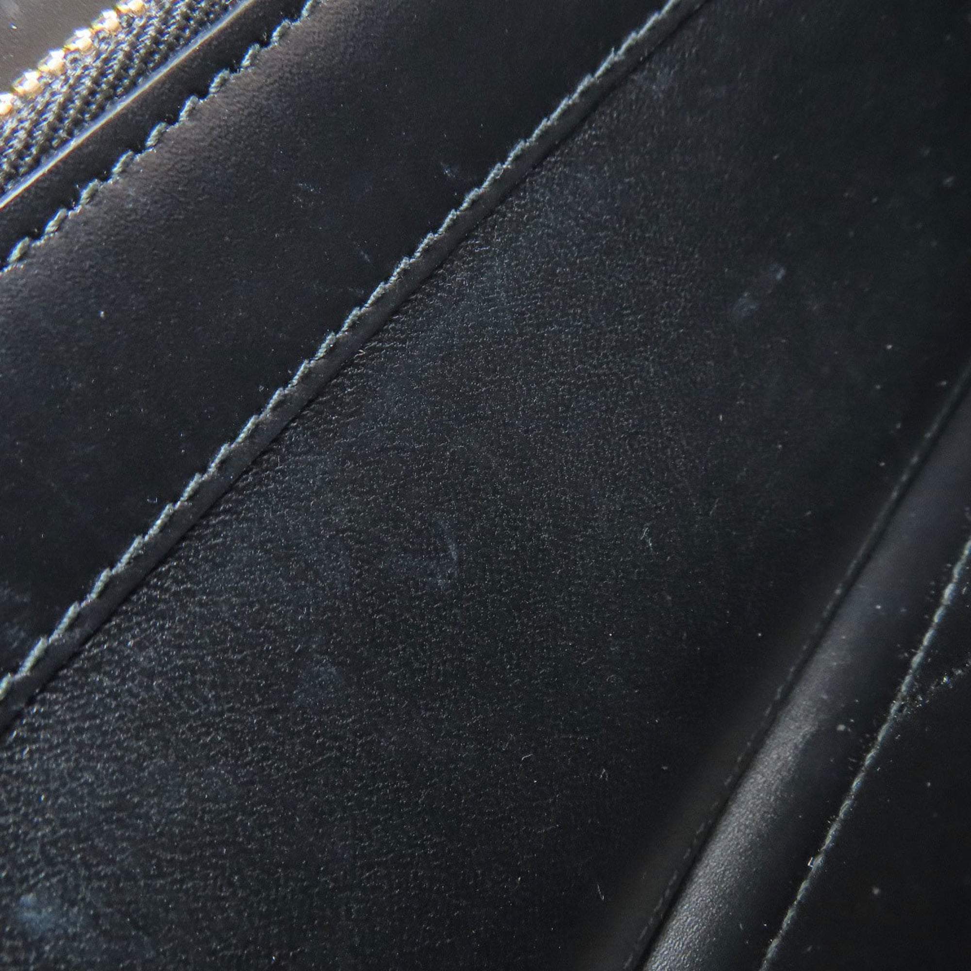 Bvlgari Black Leather Long Wallet (Bi-Fold) (Pre-Owned)