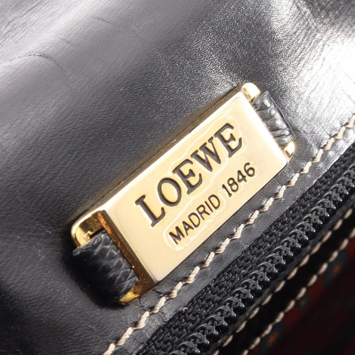 Loewe Black Leather Handbag Shoulder Bag (Pre-Owned)