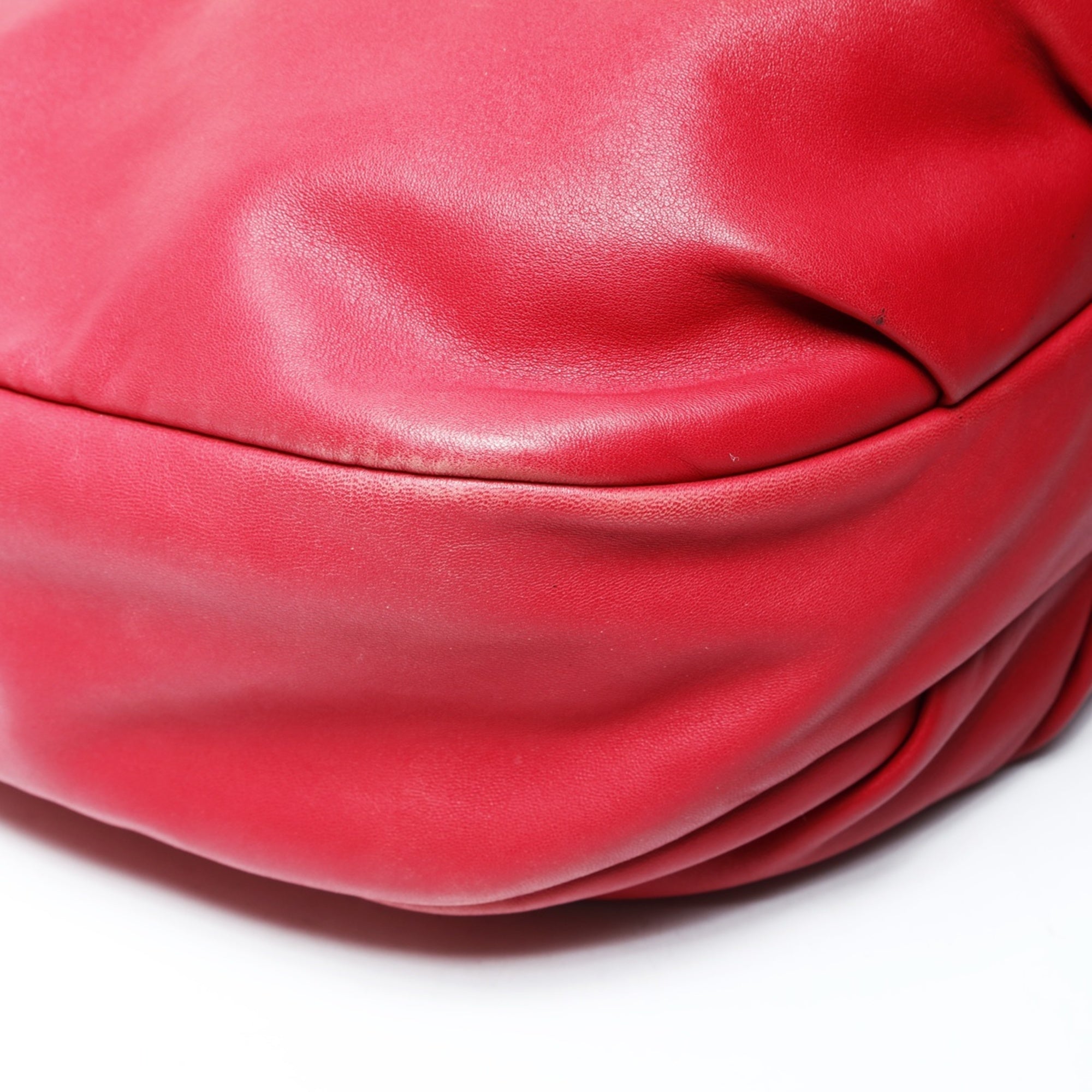 Loewe Red Color Shoulder Bag (Pre-Owned)