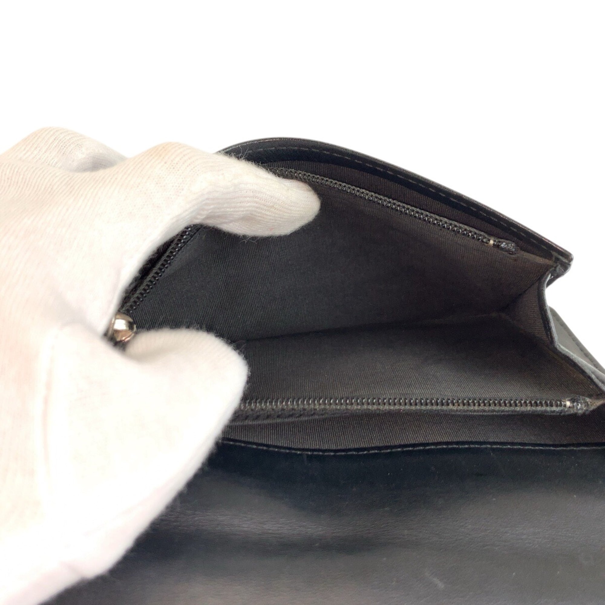 Chanel Black Leather Long Wallet (Bi-Fold) (Pre-Owned)