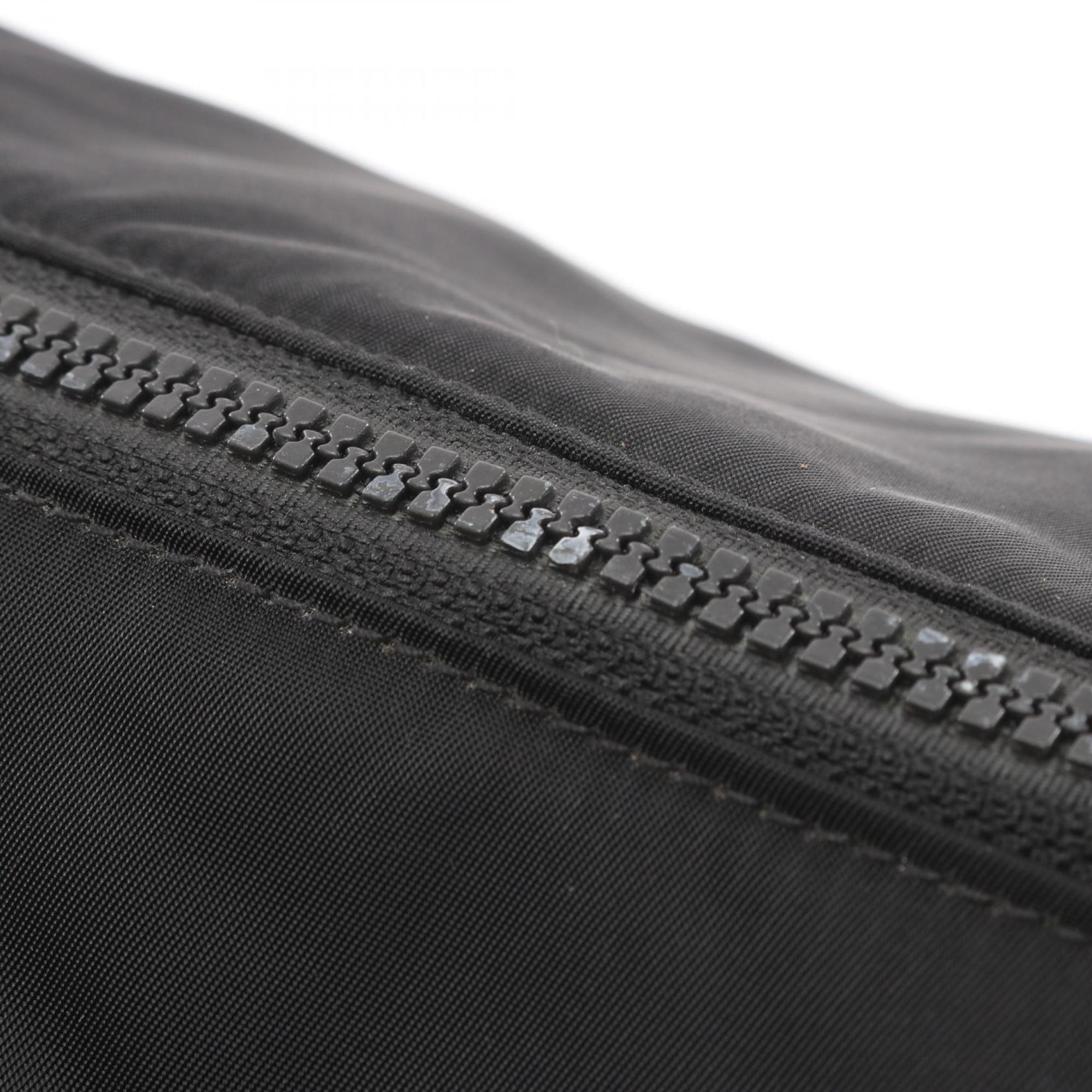 Bottega Veneta Black Nylon Clutch Bag (Pre-Owned)