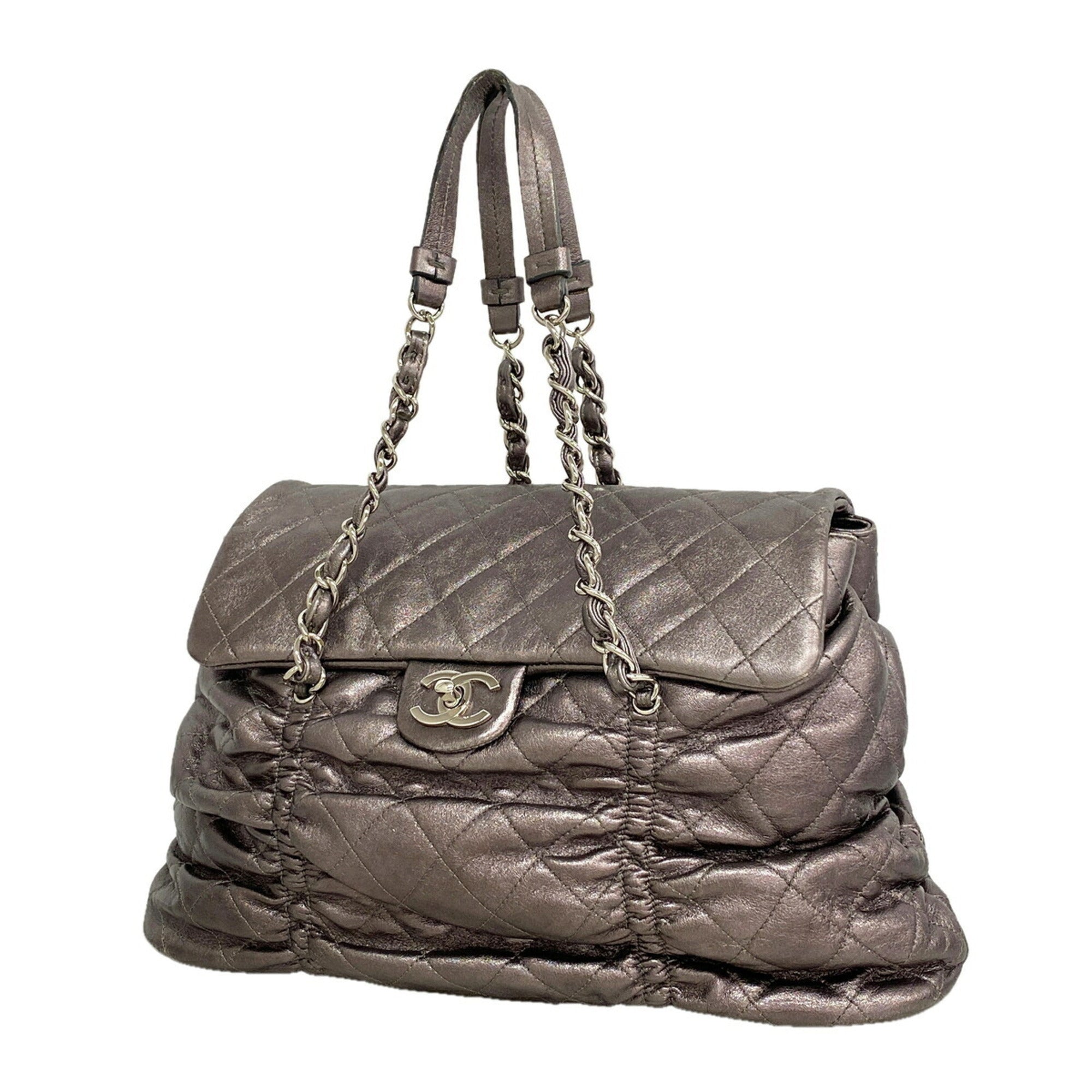 Chanel Metallic Gray Leather Handbag (Pre-Owned)